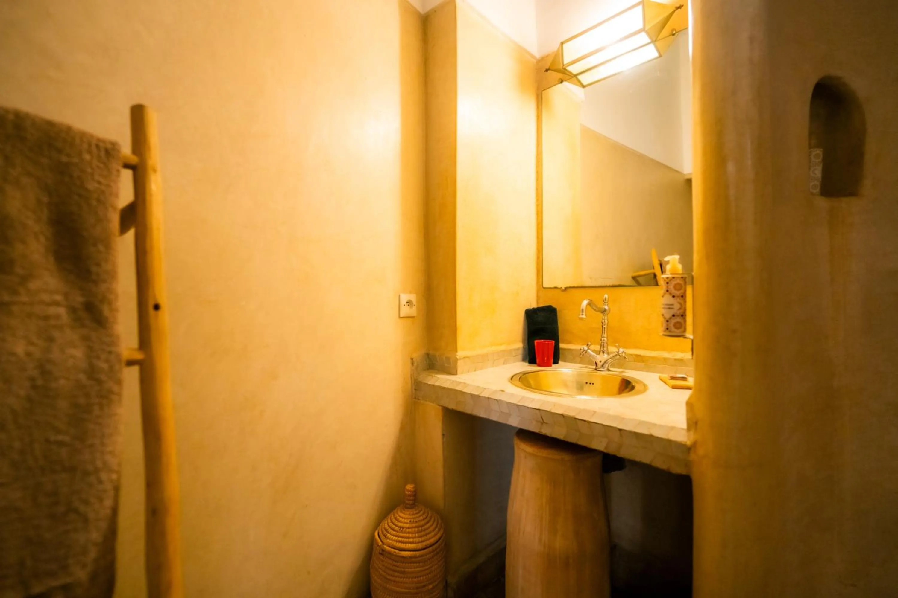 Bathroom in Riad Dar Massai