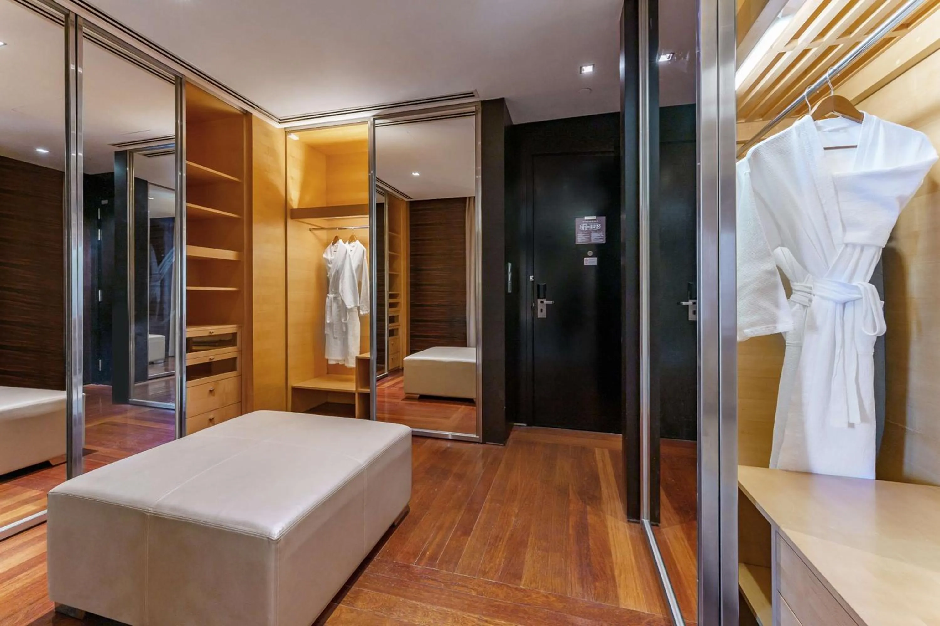 Photo of the whole room, Bed in Hilton Kuala Lumpur