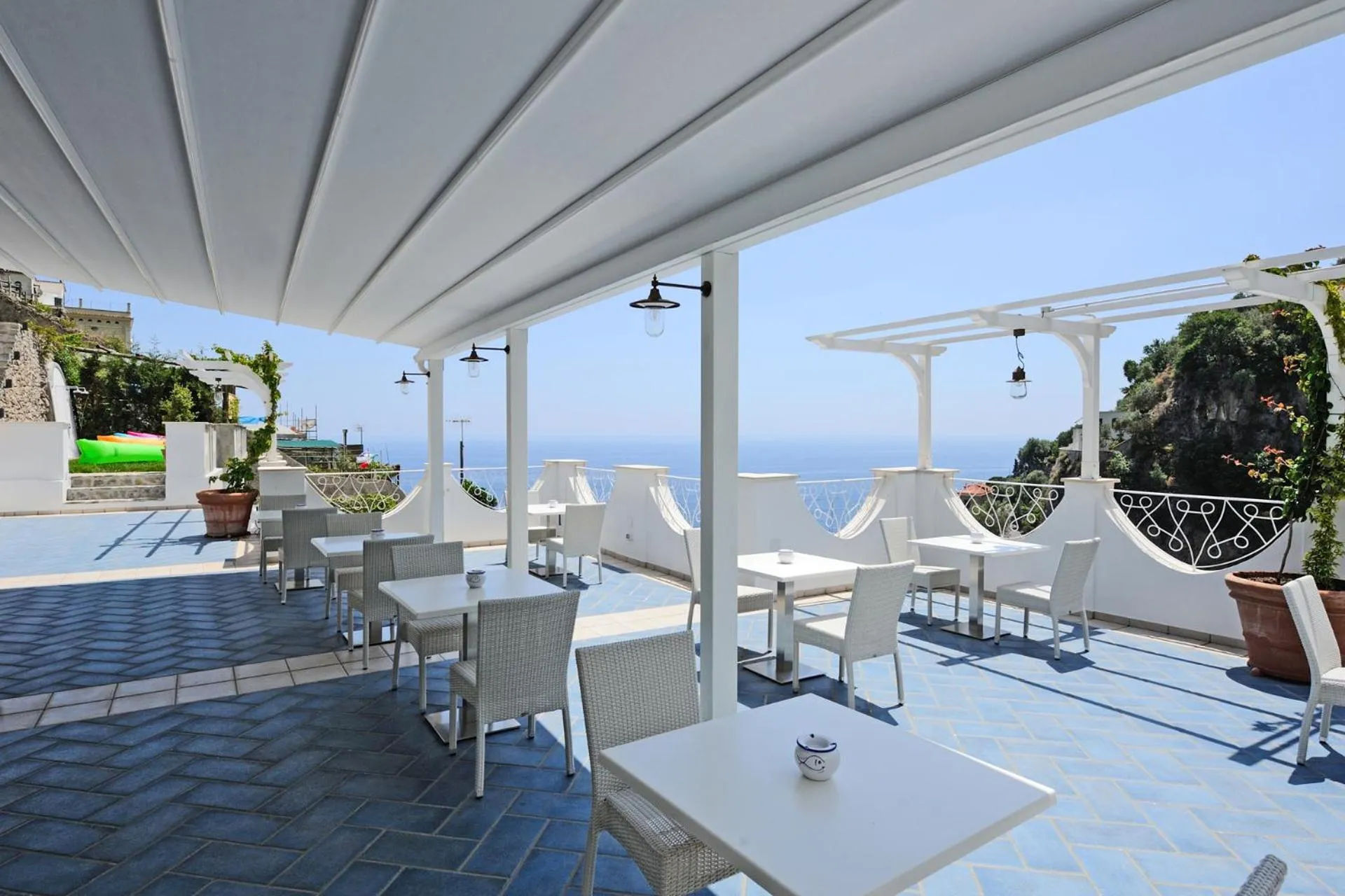 Property building in Villa Guarracino Amalfi