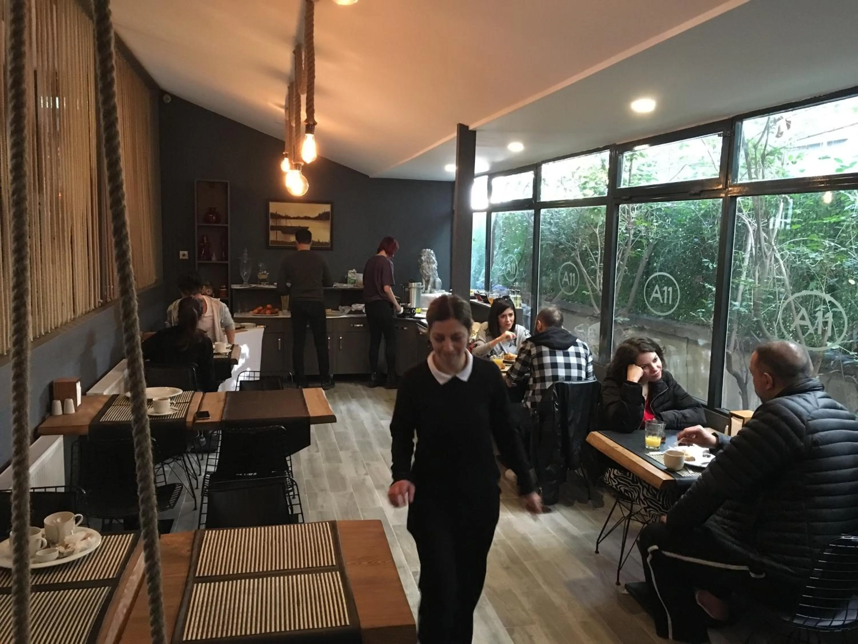 Restaurant/places to eat in A11 Hotel