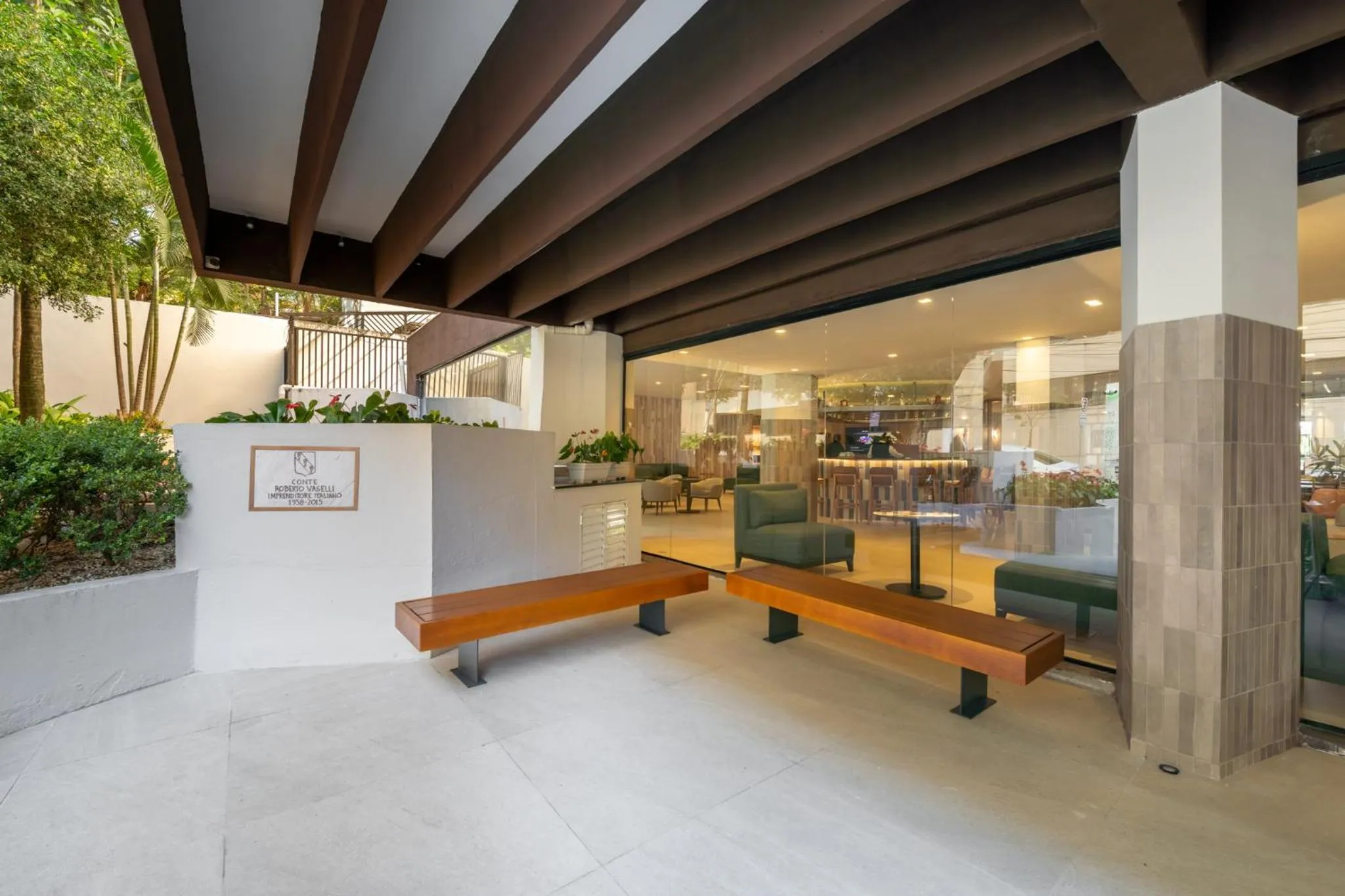 Facade/entrance in Hotel Trianon Paulista