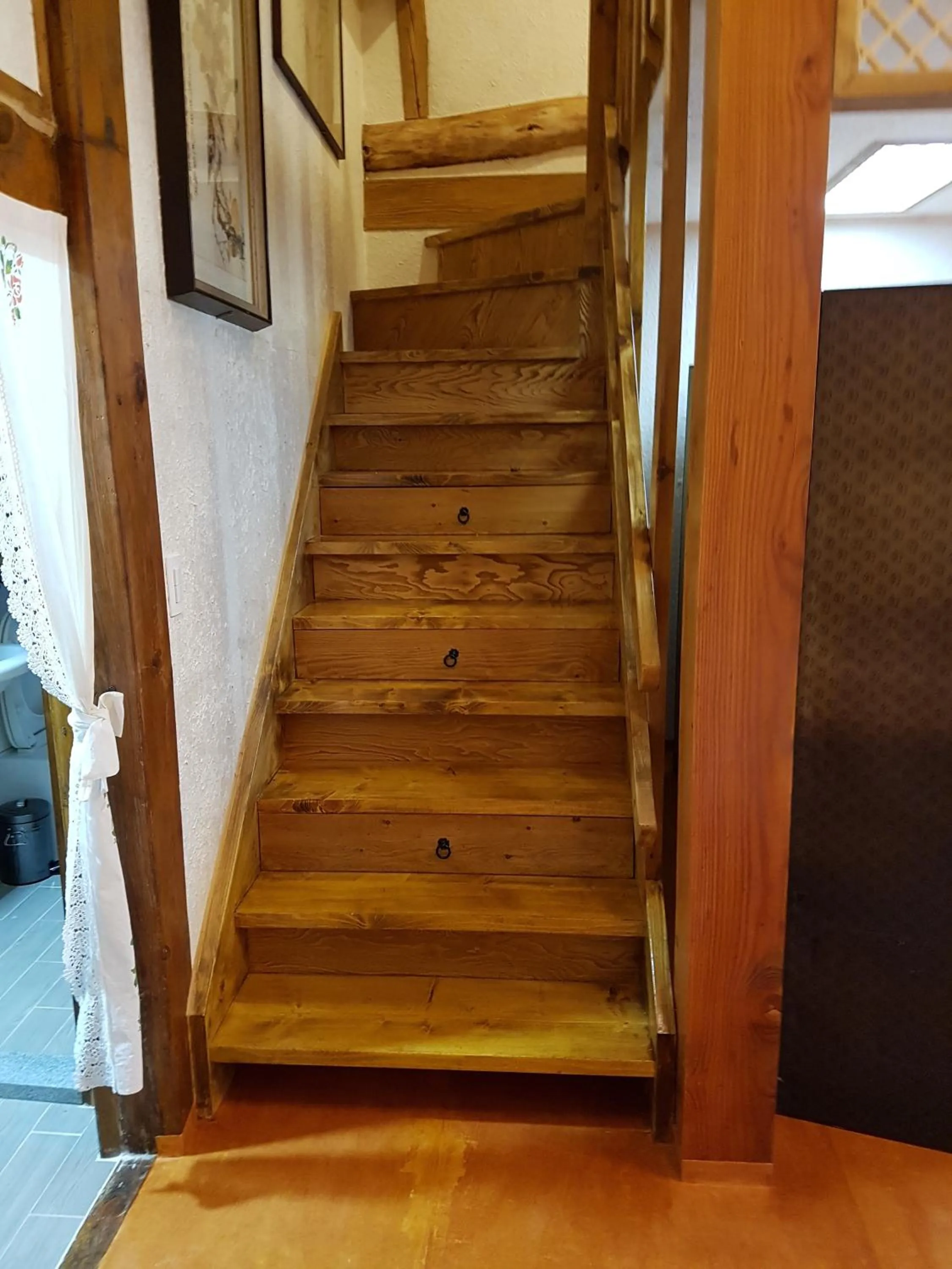 Decorative detail in The Hanok