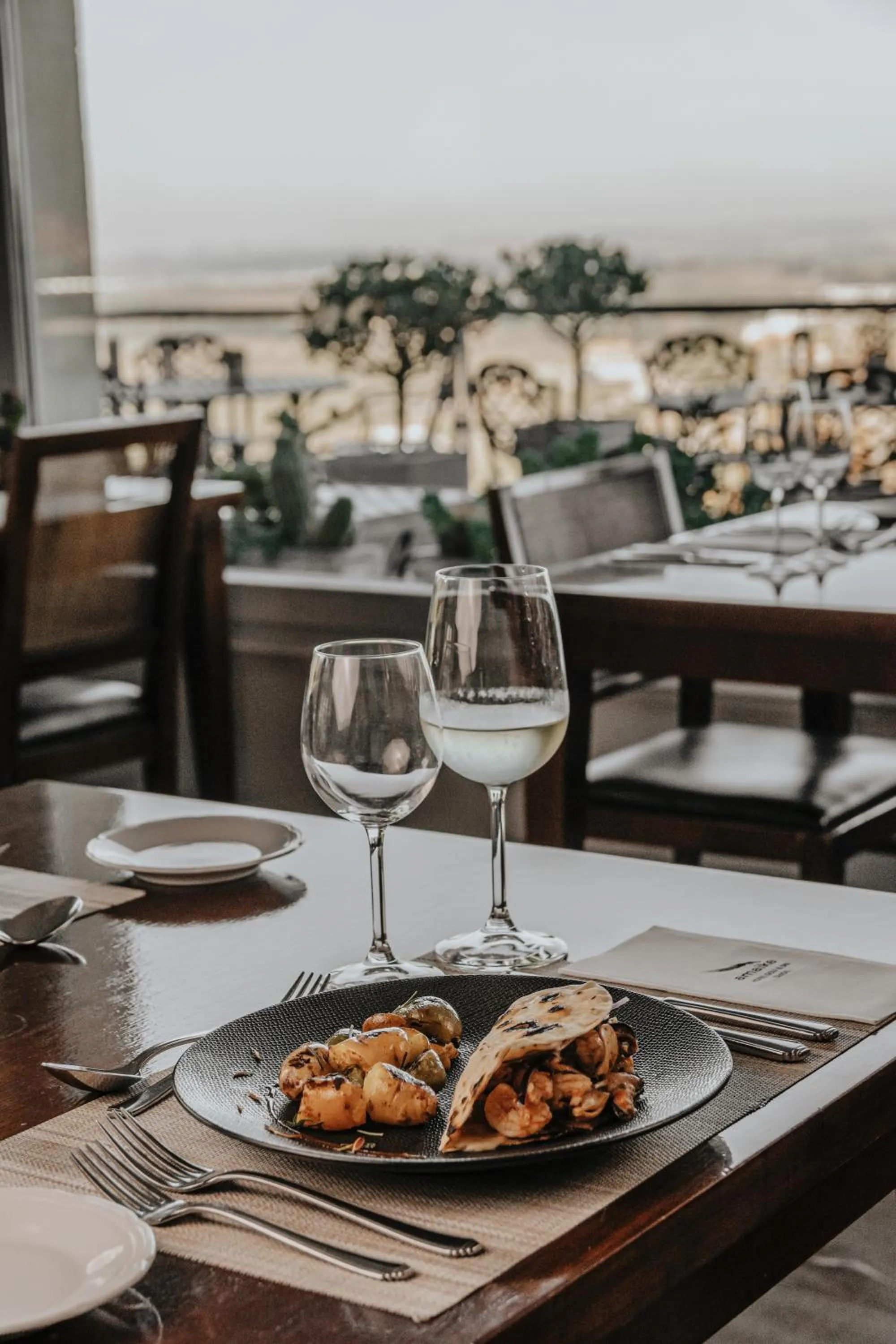 Restaurant/places to eat in Amaike Hotel Golf & Spa