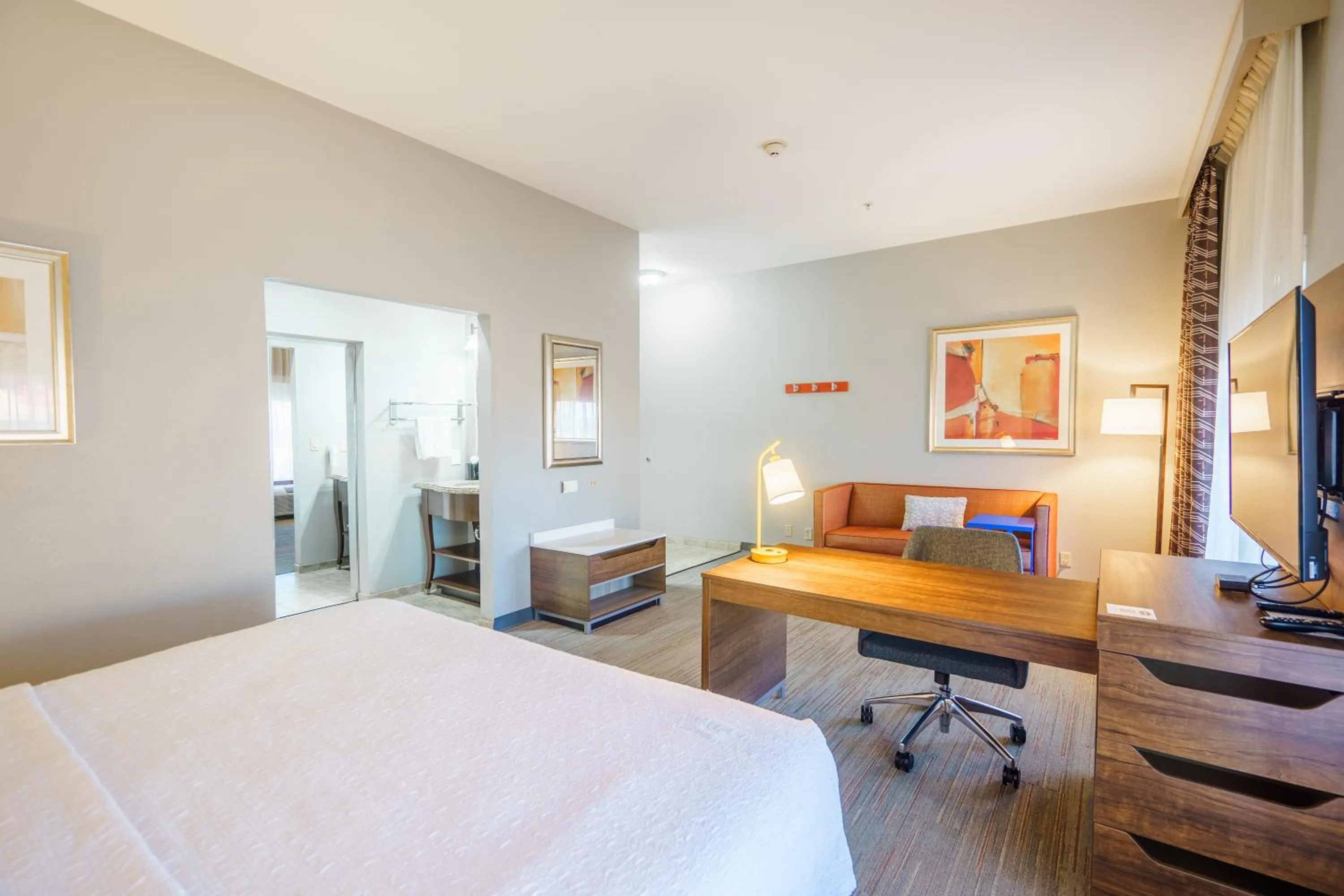 Bed in Hampton Inn & Suites Abilene I-20