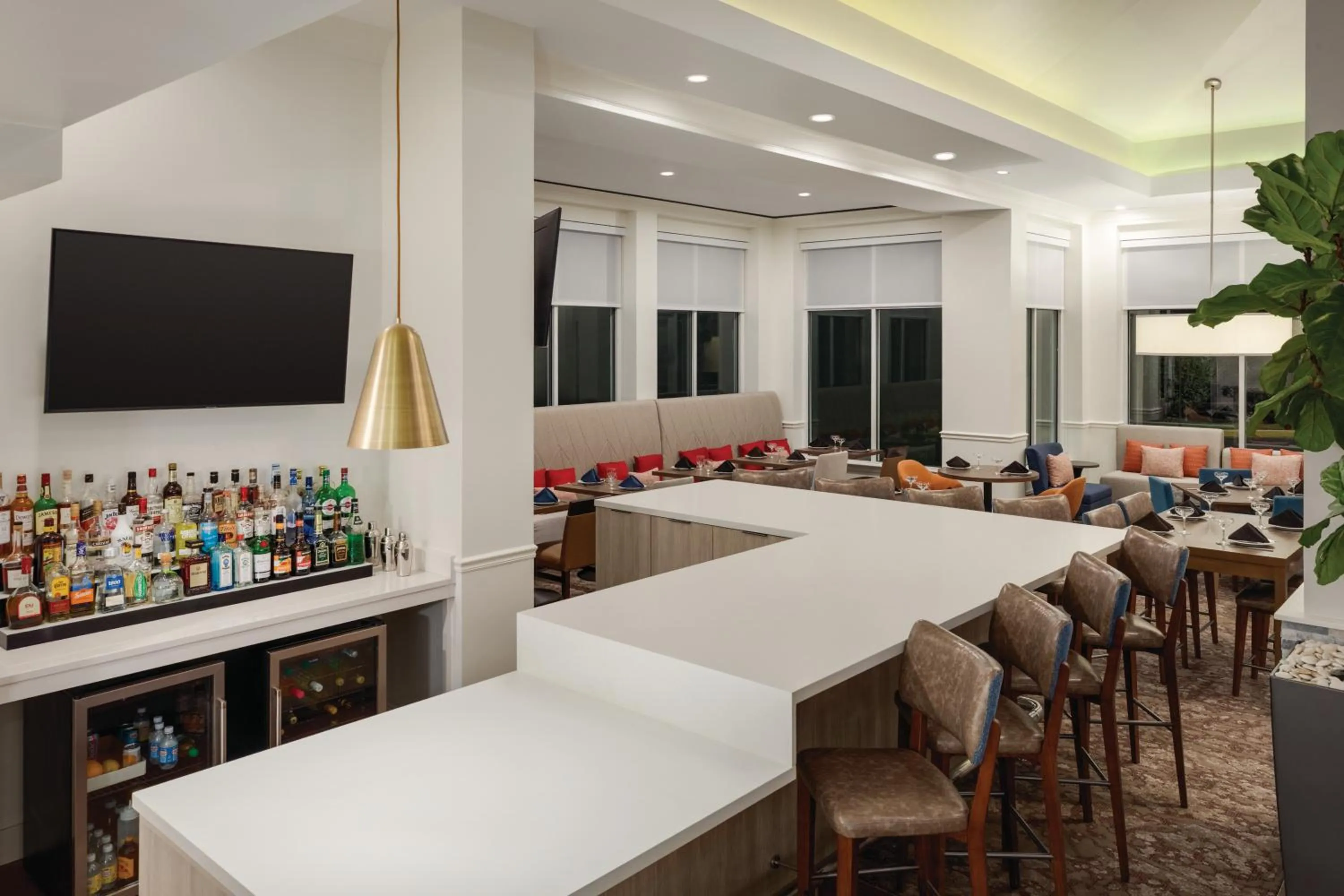 Lounge or bar in Hilton Garden Inn Allentown Bethlehem Airport