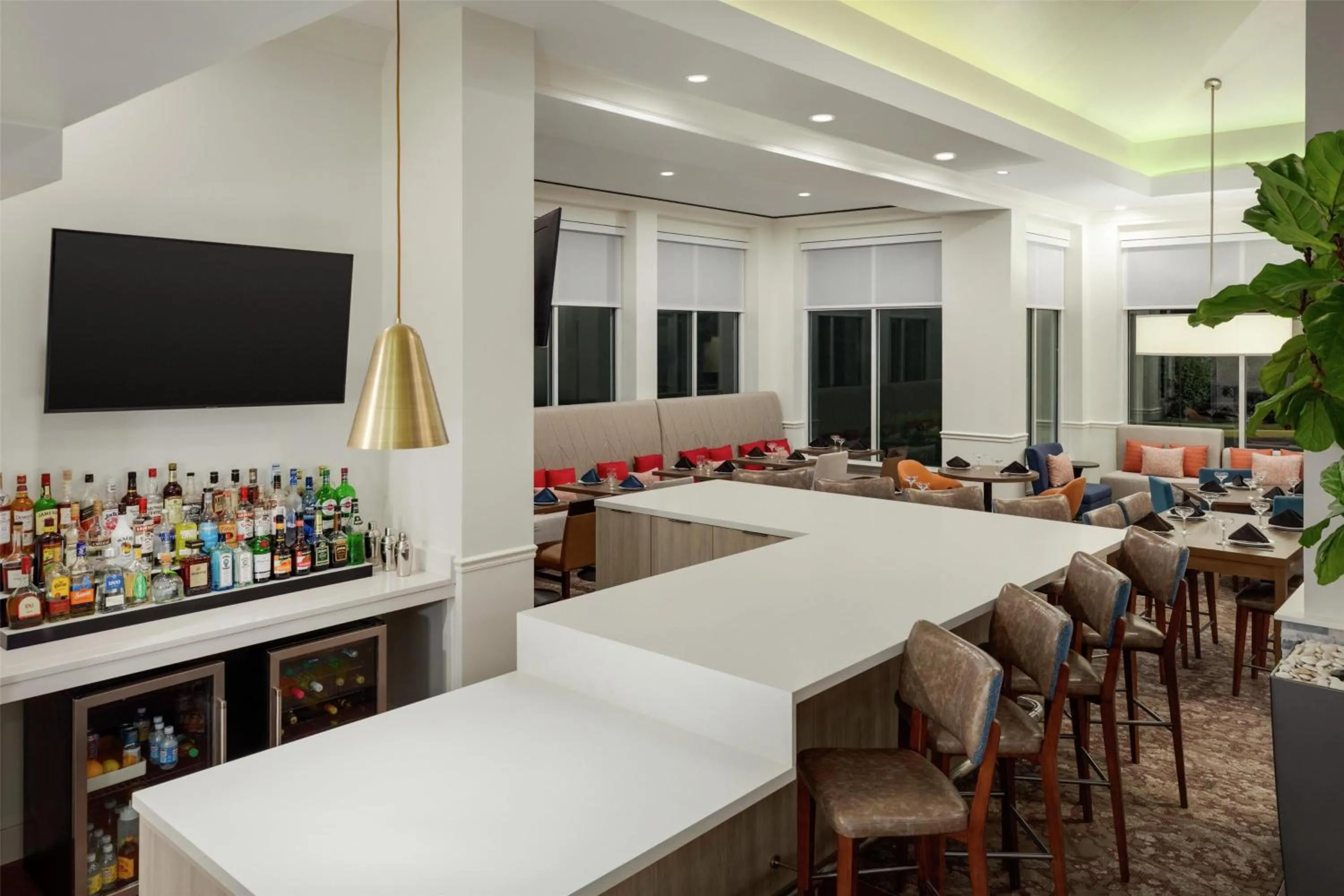 Lounge or bar in Hilton Garden Inn Allentown Bethlehem Airport