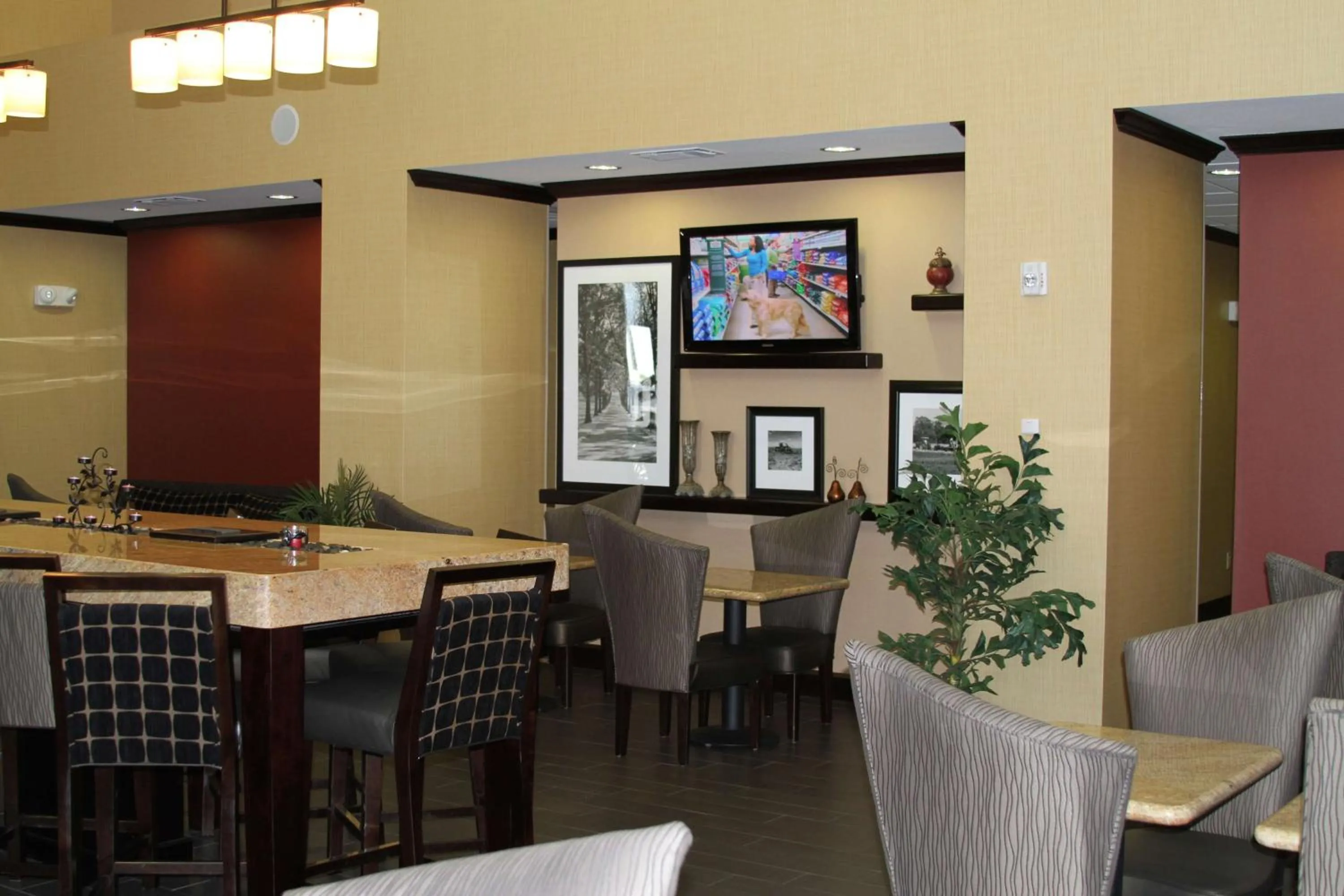 Lobby or reception in Hampton Inn Sweetwater