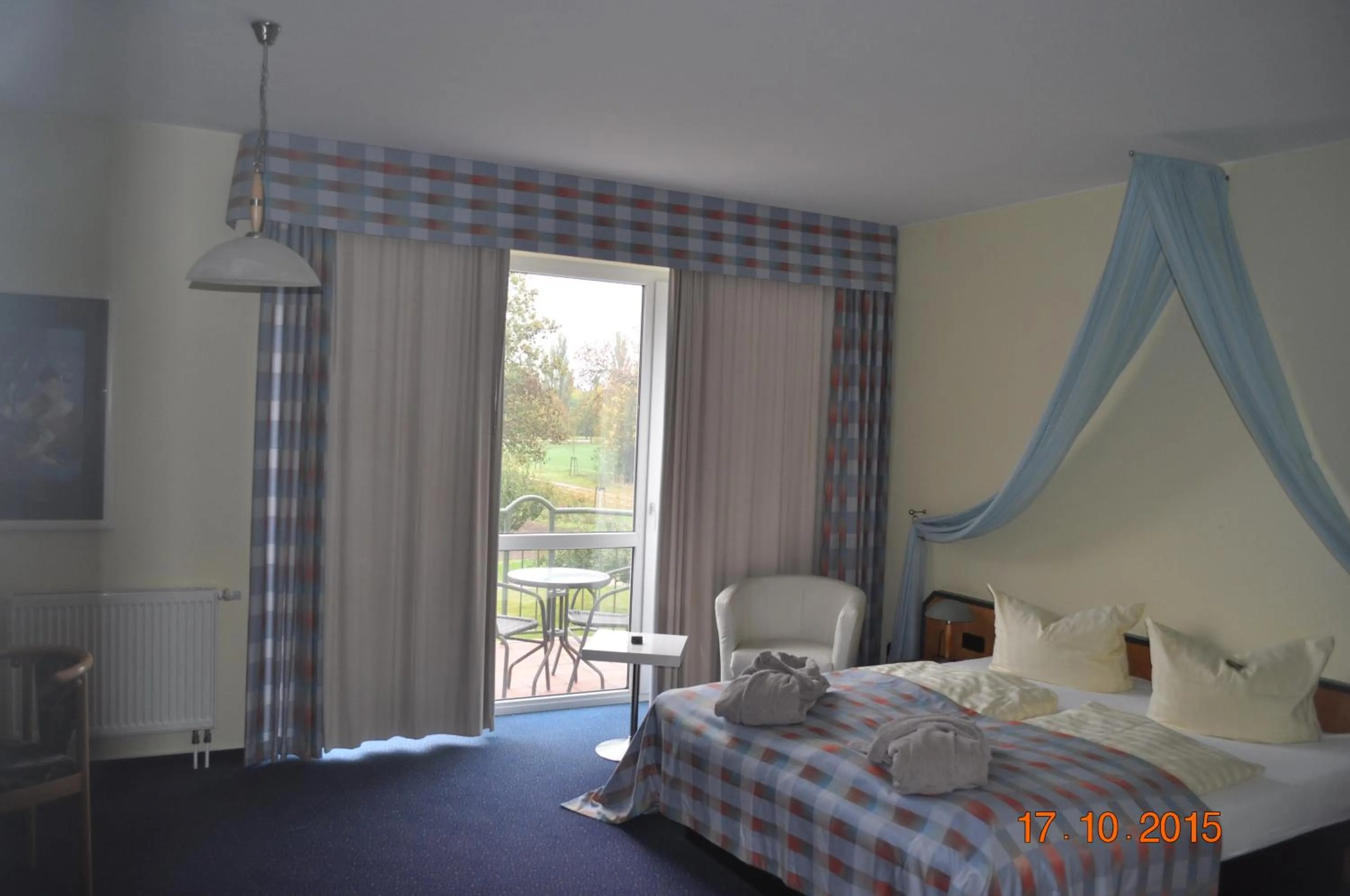 Photo of the whole room, Bed in Turmhotel Schwedt