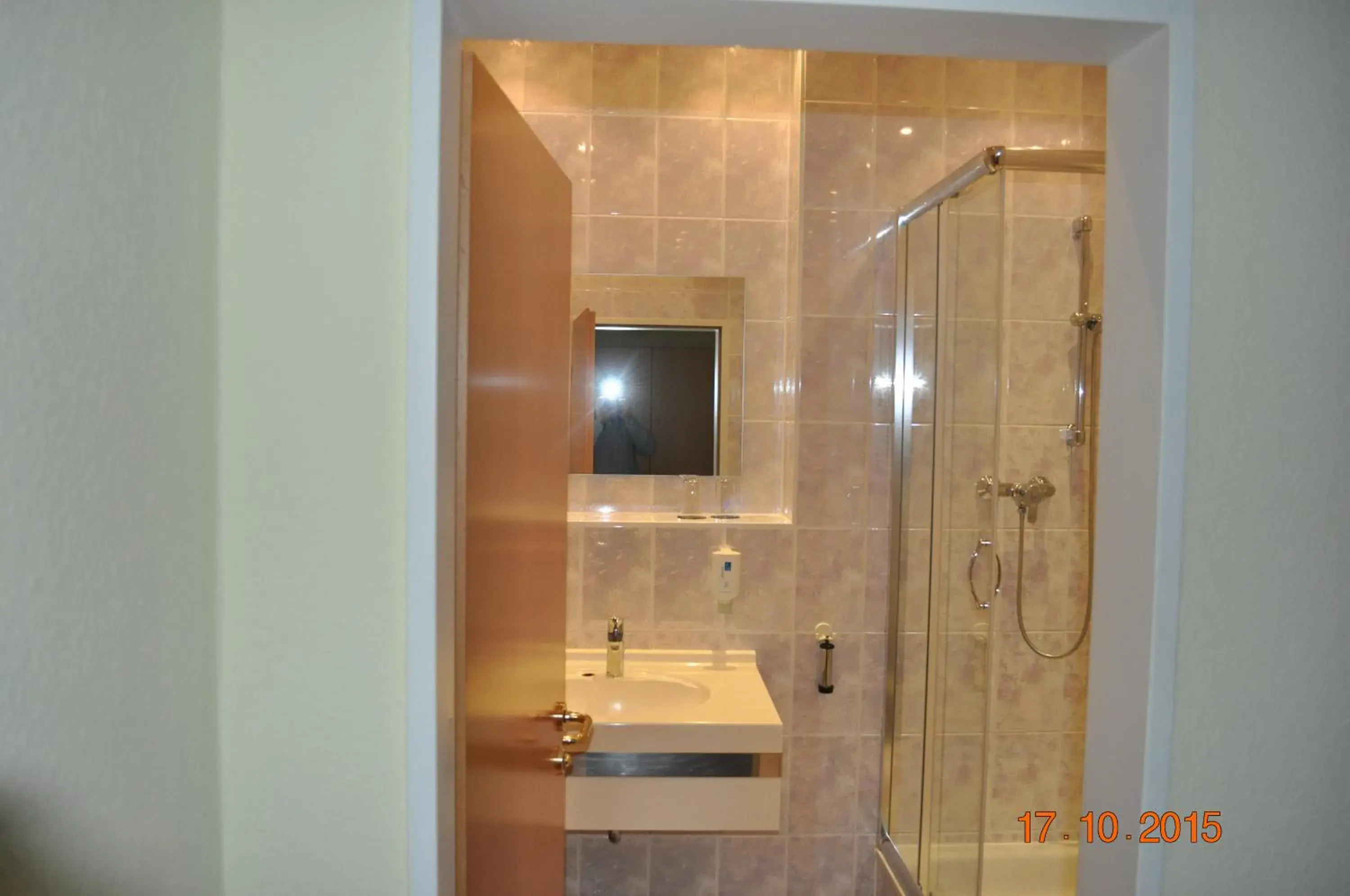 Double Room with Balcony - single occupancy in Turmhotel Schwedt Double Room with Balcony - single occupancy in Turmhotel Schwedt