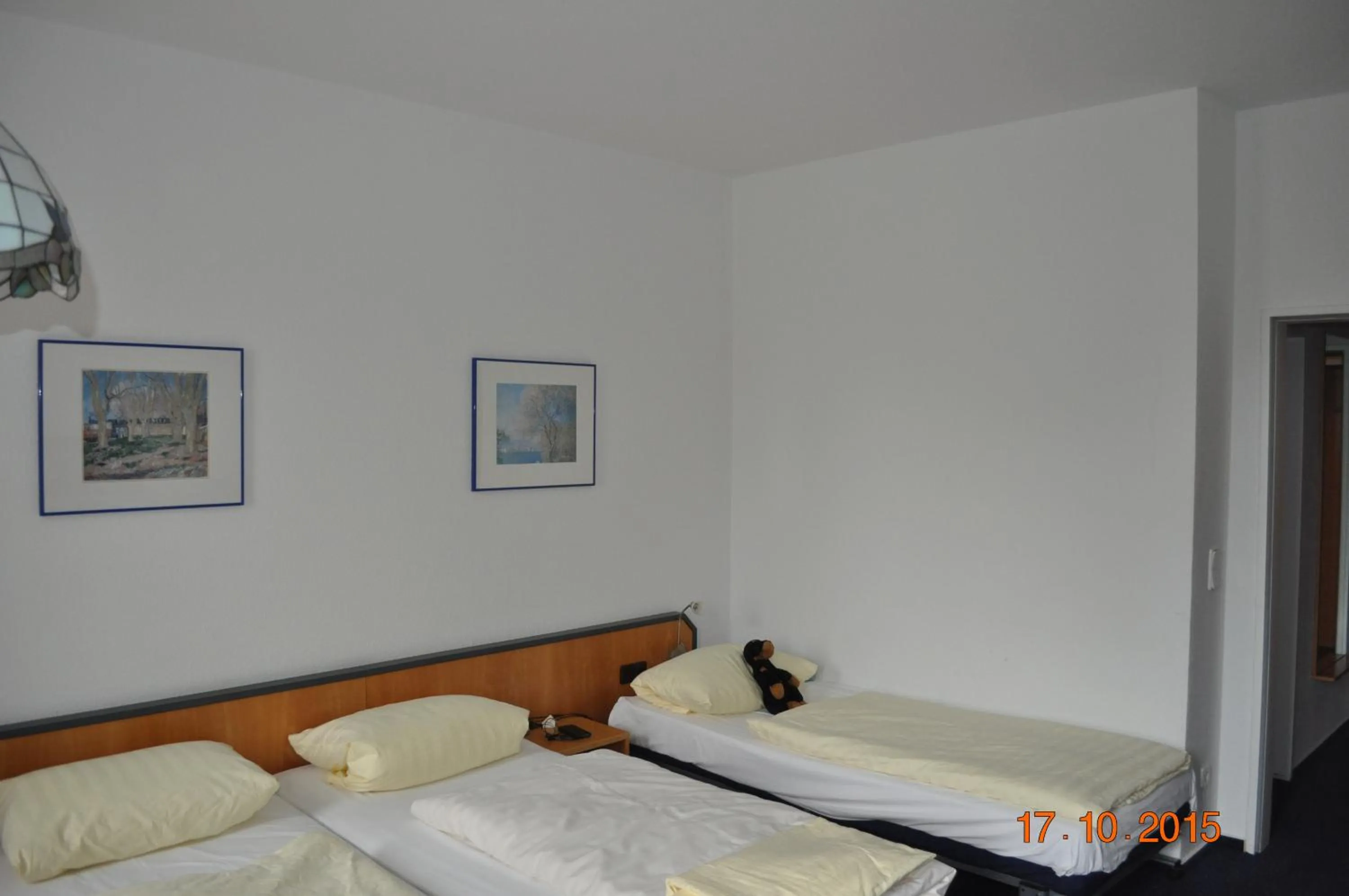 Photo of the whole room, Bed in Turmhotel Schwedt