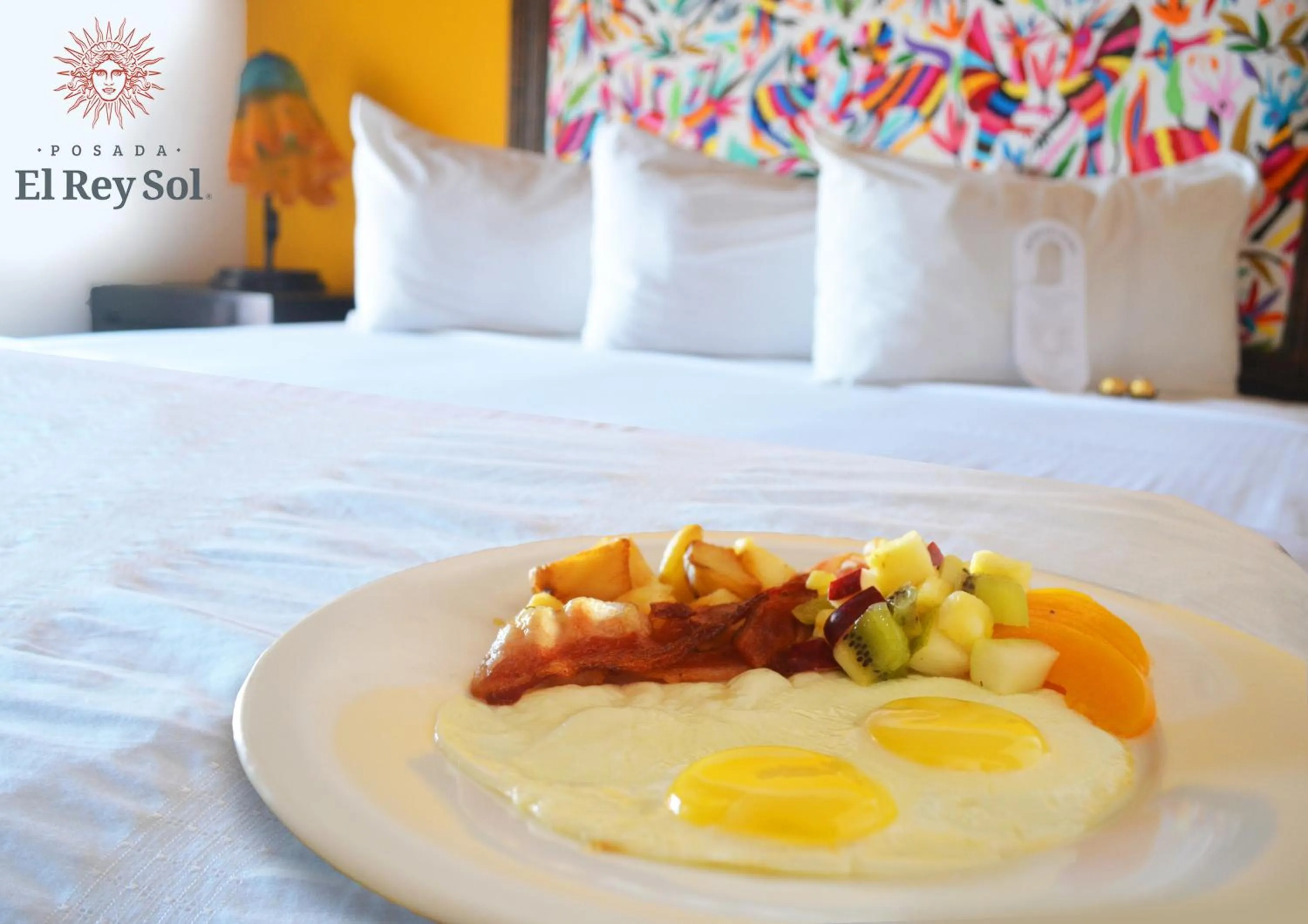 Breakfast, Bed in Hotel Posada El Rey Sol