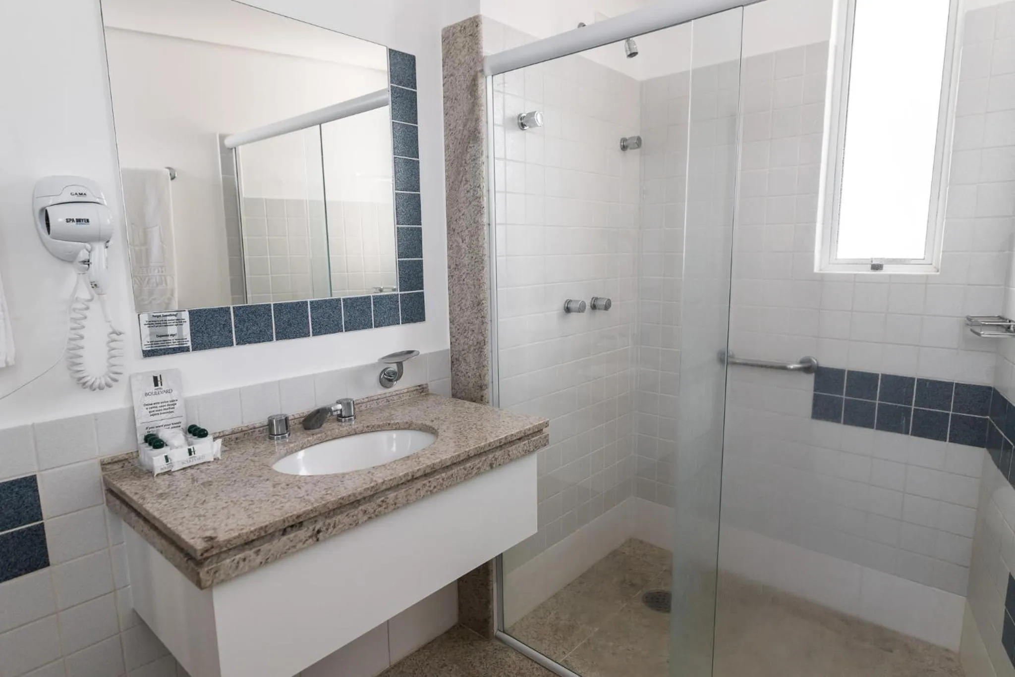 Bathroom in Hotel Boulevard