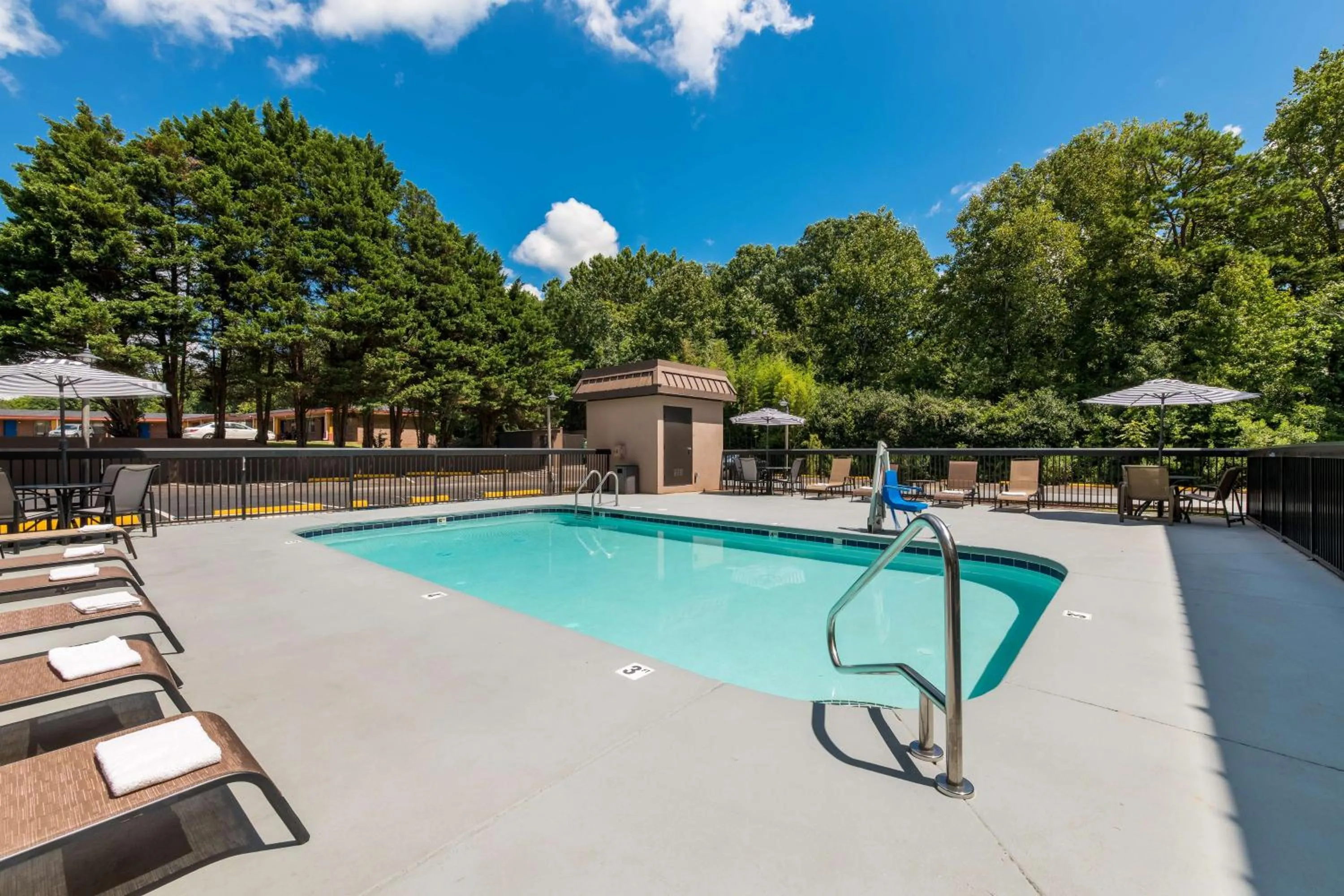 Pool view in Best Western Albemarle Inn