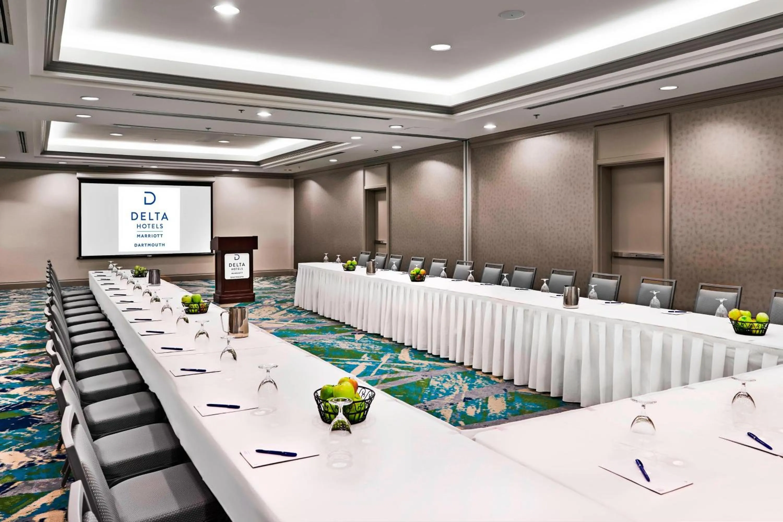 Meeting/conference room in Delta Hotels by Marriott Dartmouth