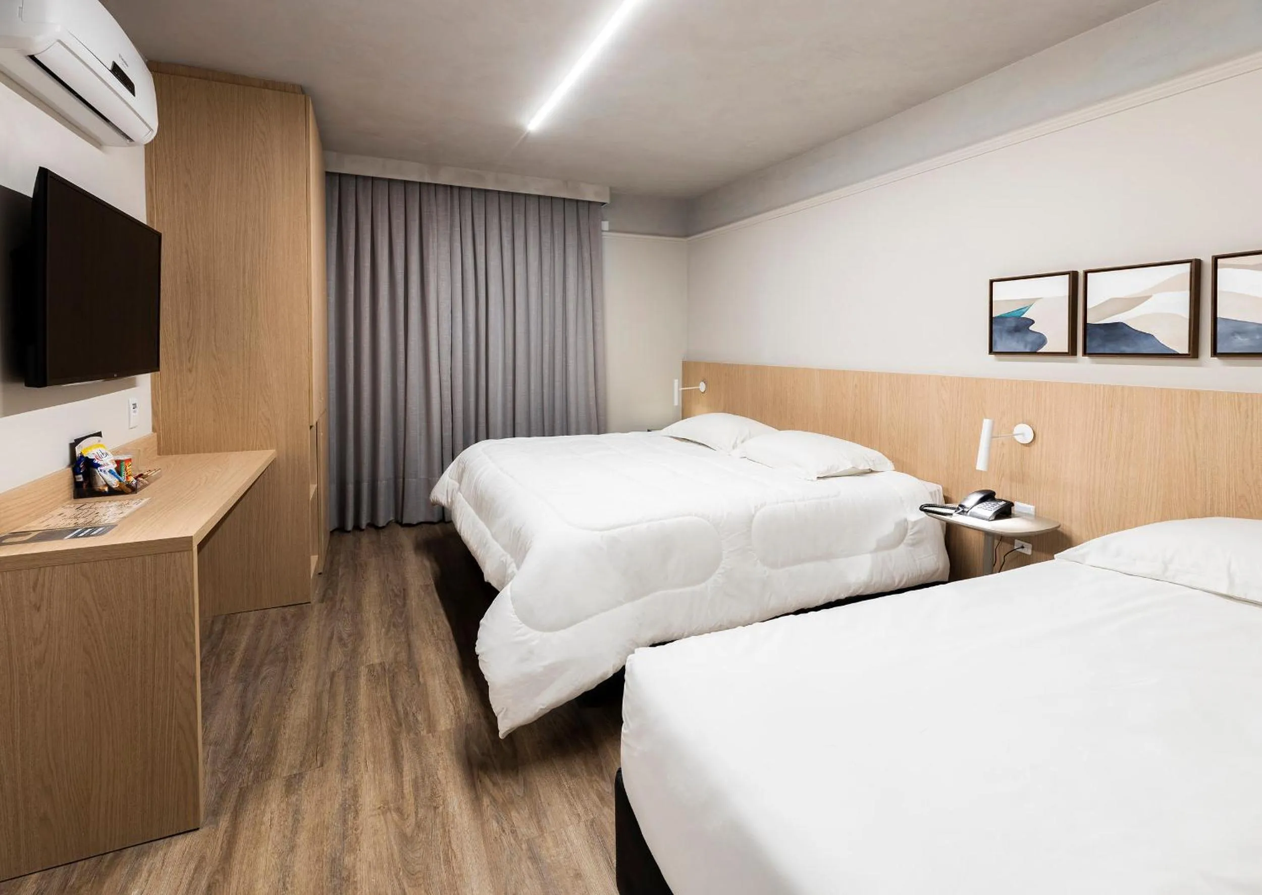 Photo of the whole room, Bed in HM Hotel