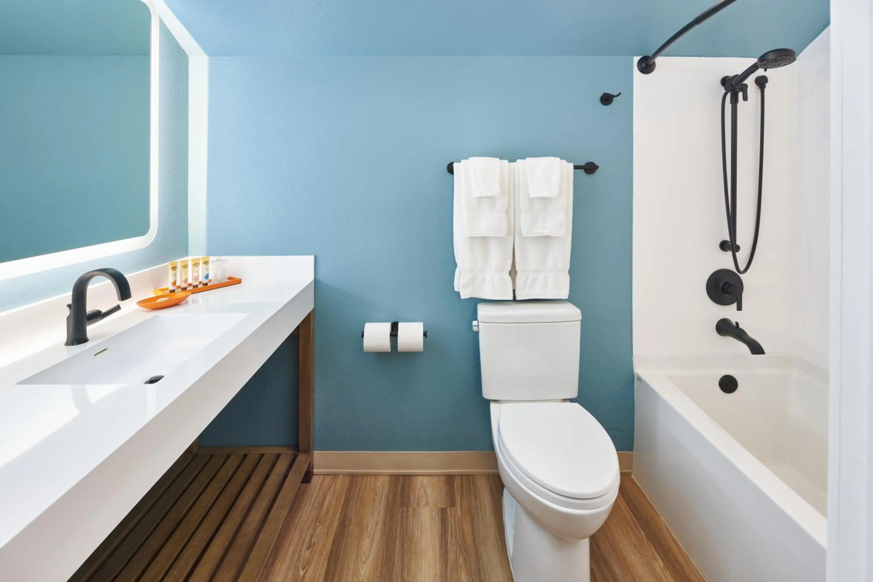 Shower in Kauai Shores Hotel