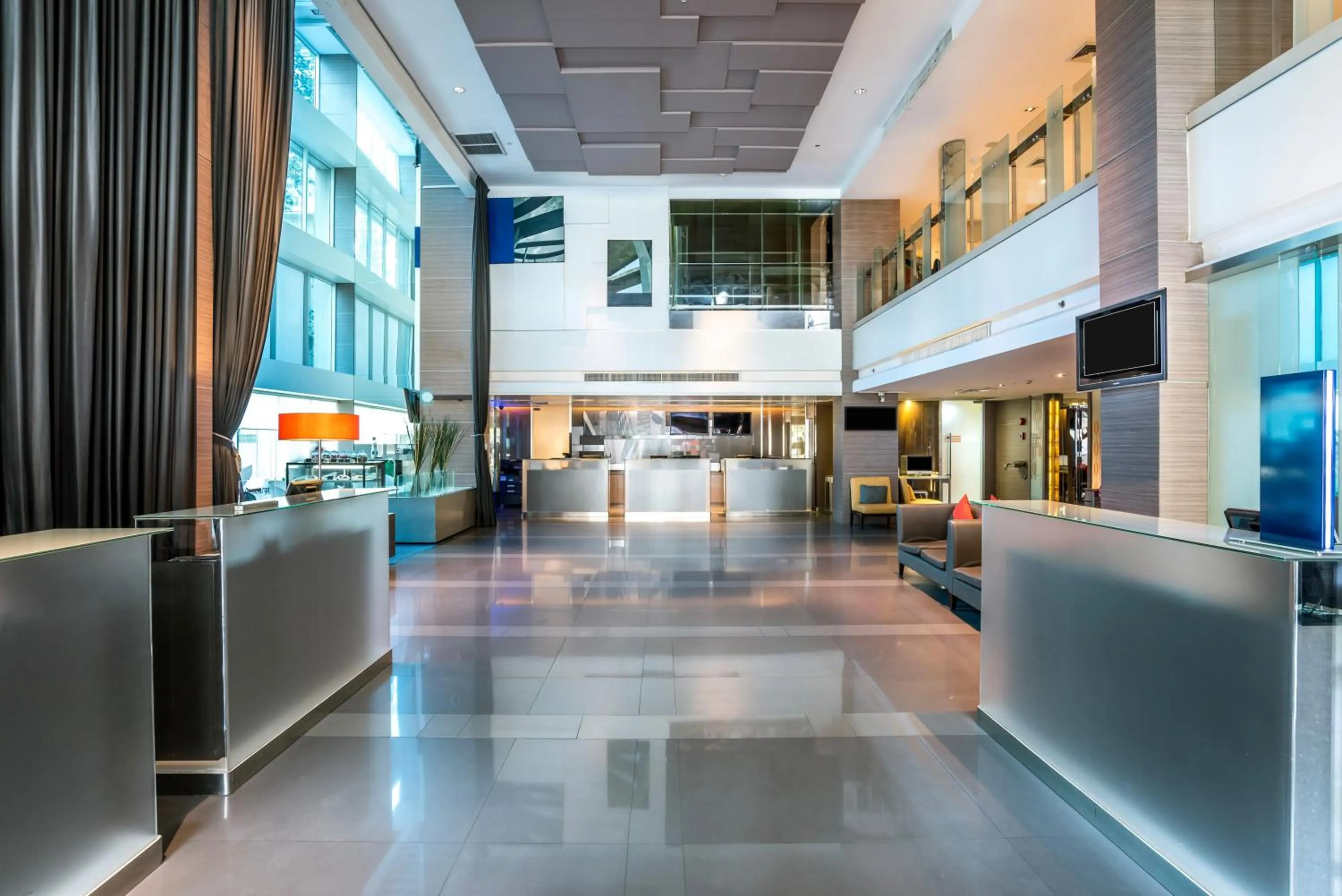 Lobby or reception in Hilton Garden Inn Bangkok Silom