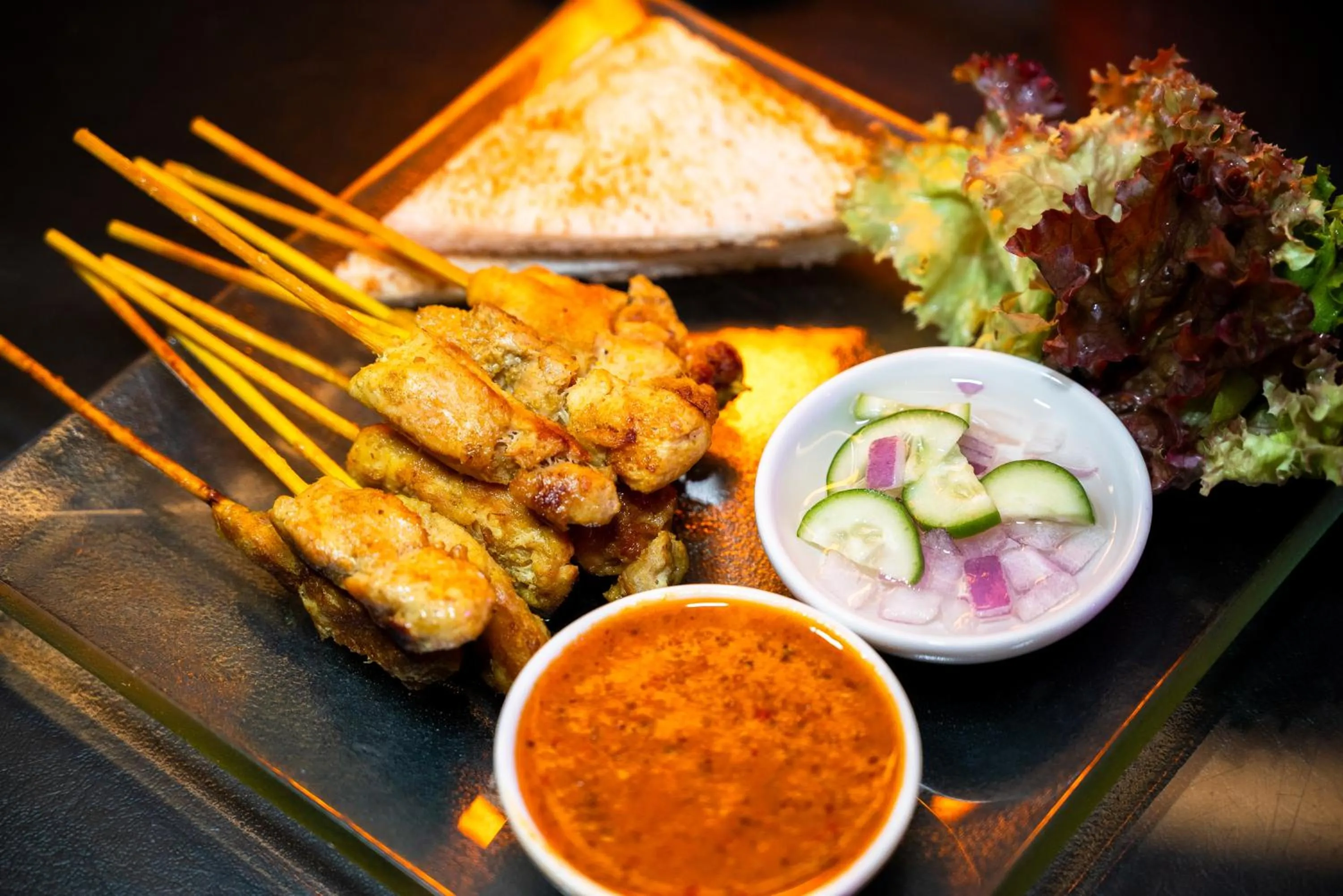 Restaurant/places to eat in Hilton Garden Inn Bangkok Silom