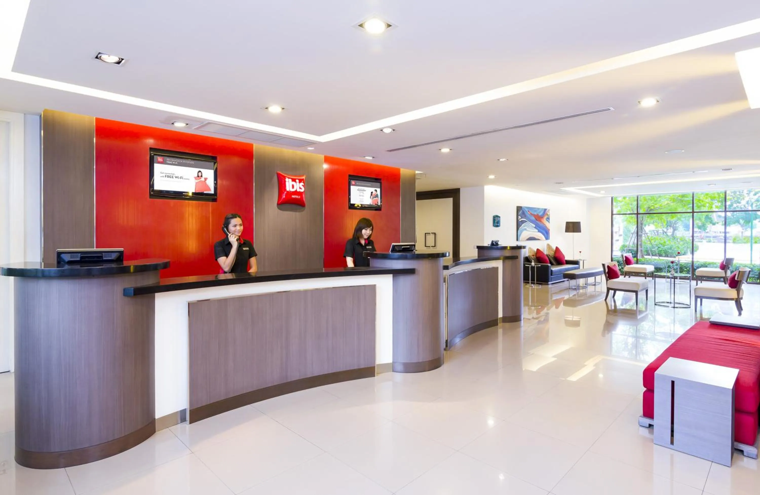 Staff in Ibis Bangkok Riverside