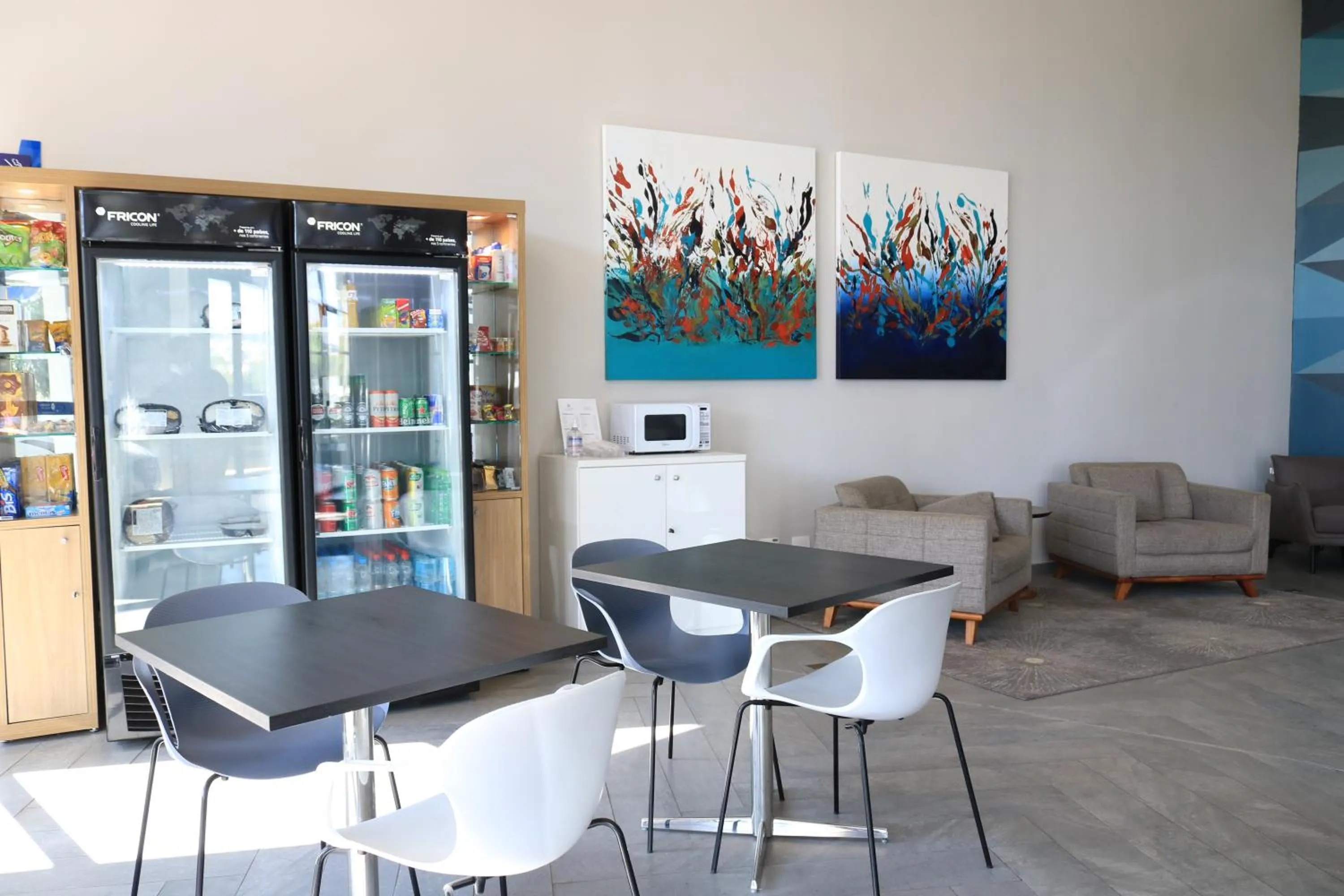 Dining area in Transamerica Executive Taboao Morumbi