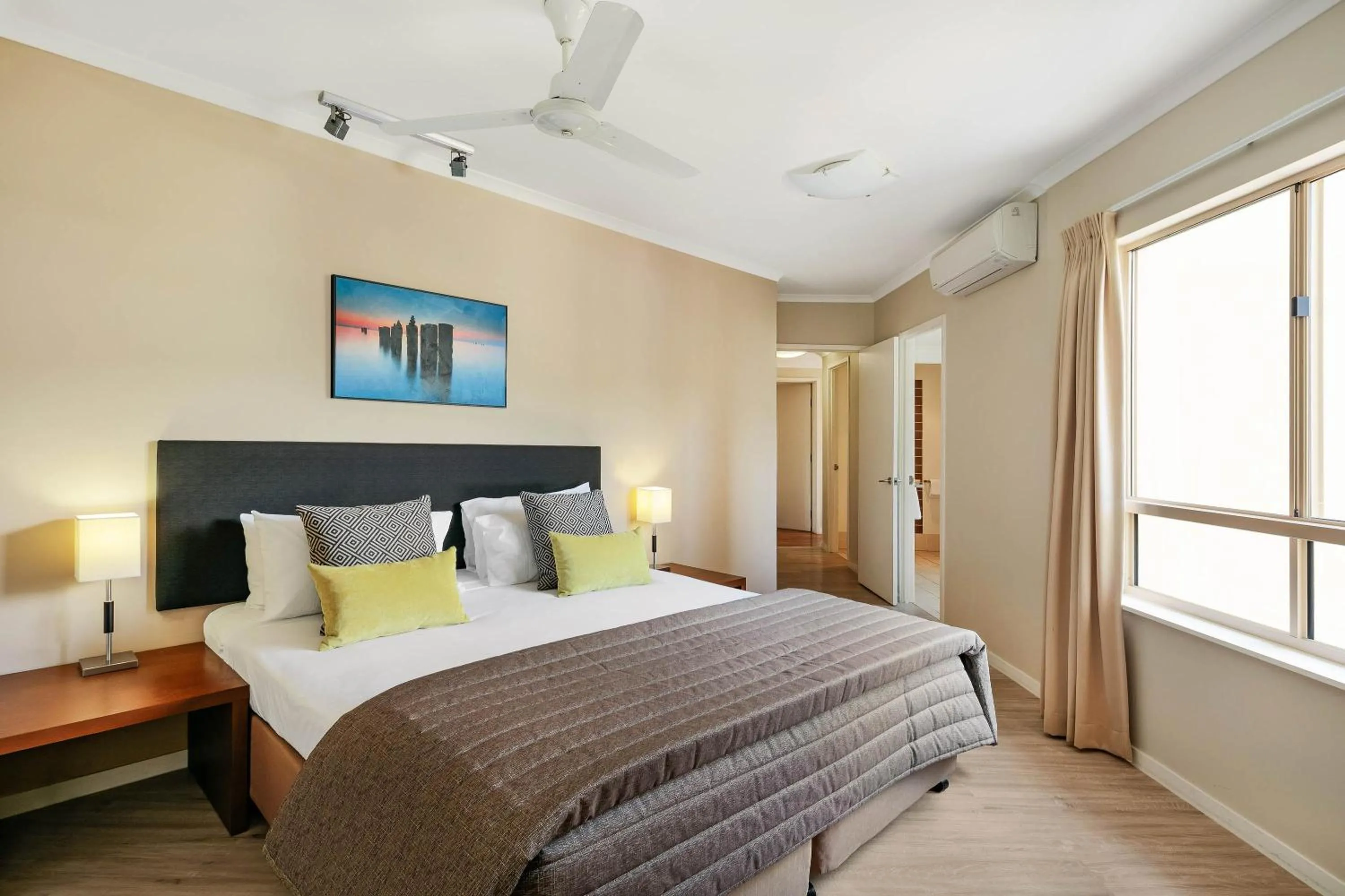 Bedroom, Bed in Mantra Amphora