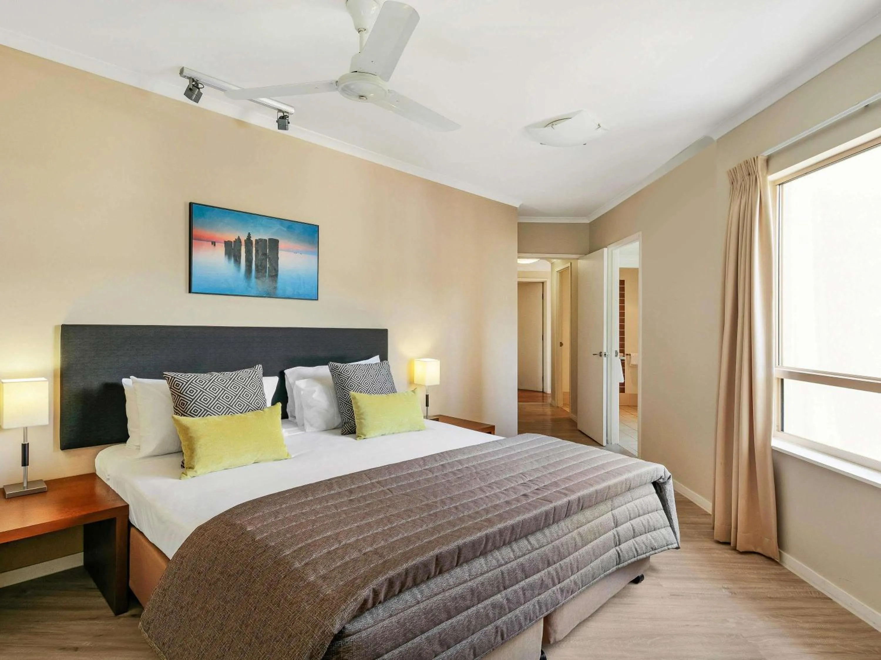 Bedroom, Bed in Mantra Amphora