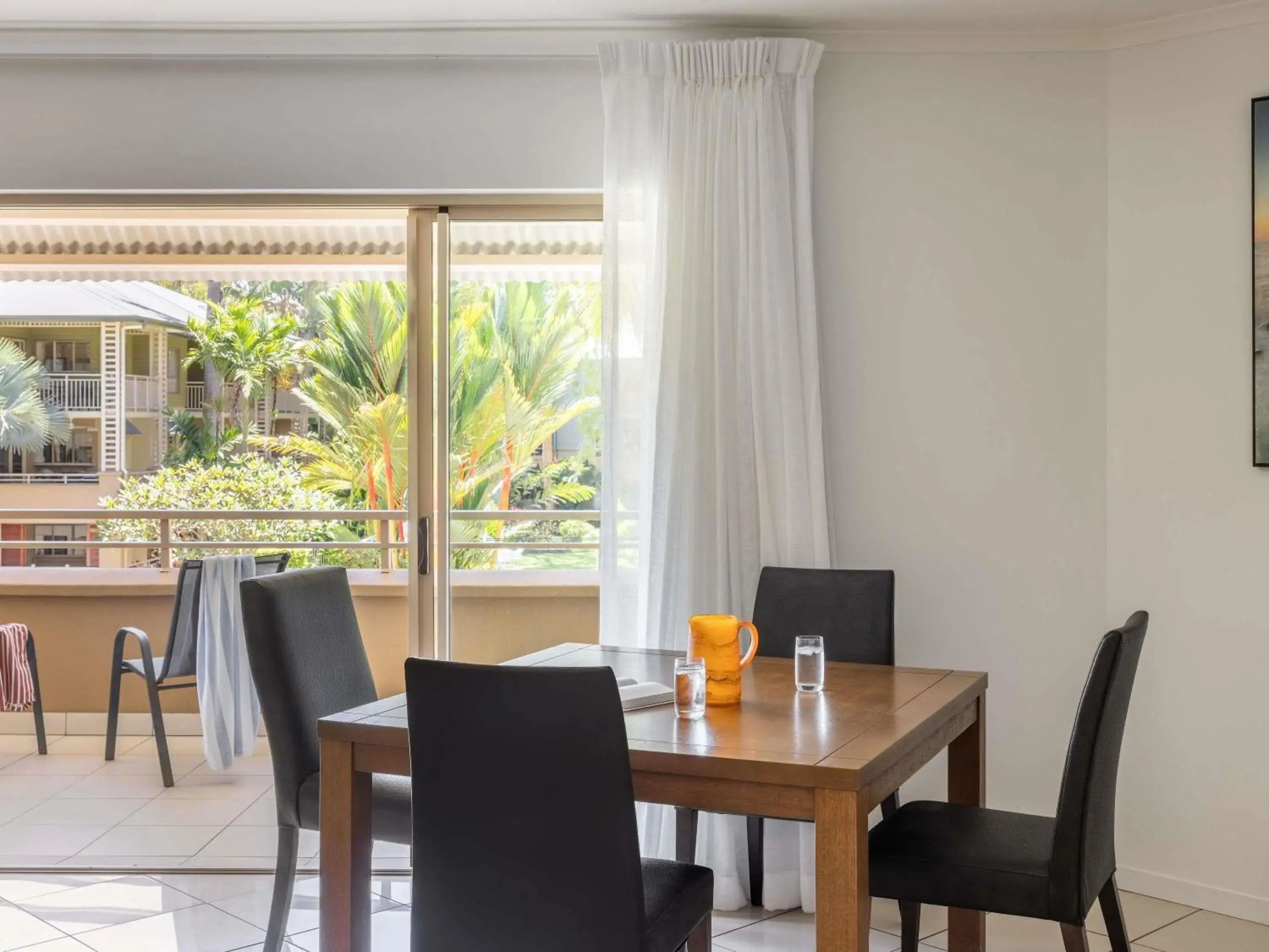 Two-Bedroom Suite in Mantra Amphora Two-Bedroom Suite in Mantra Amphora