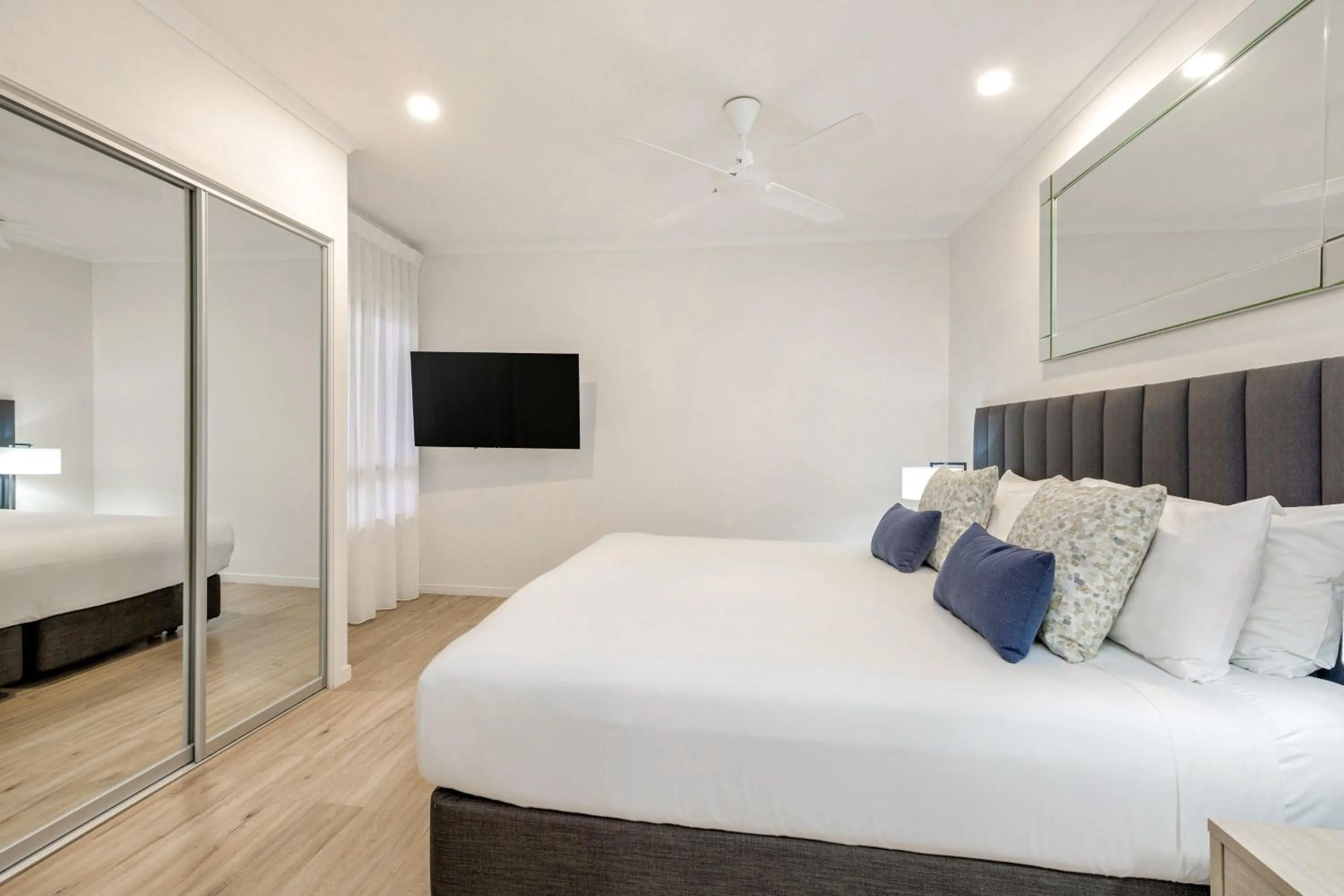 Bed in Mantra Amphora