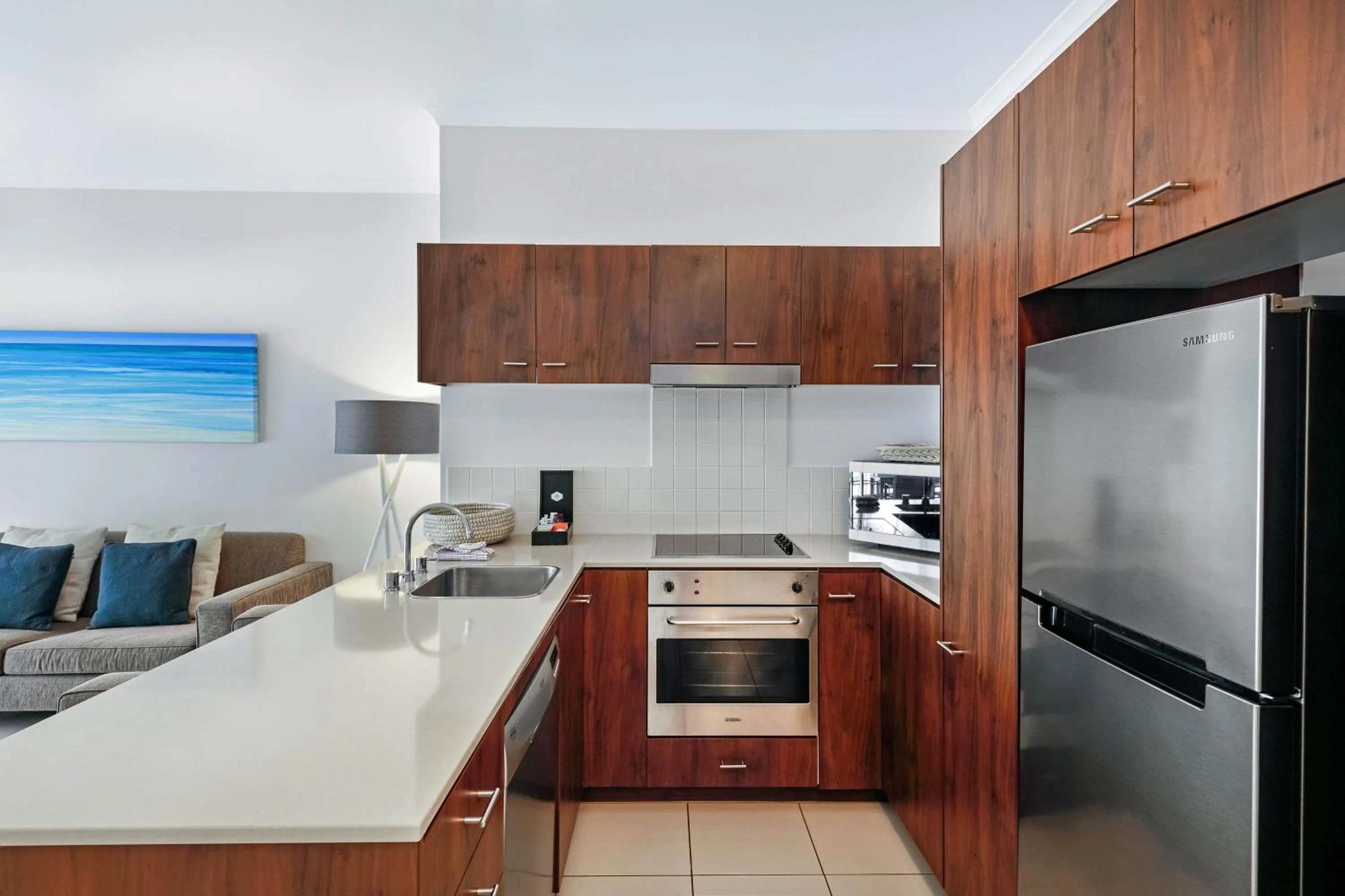 Kitchen or kitchenette in Mantra Amphora