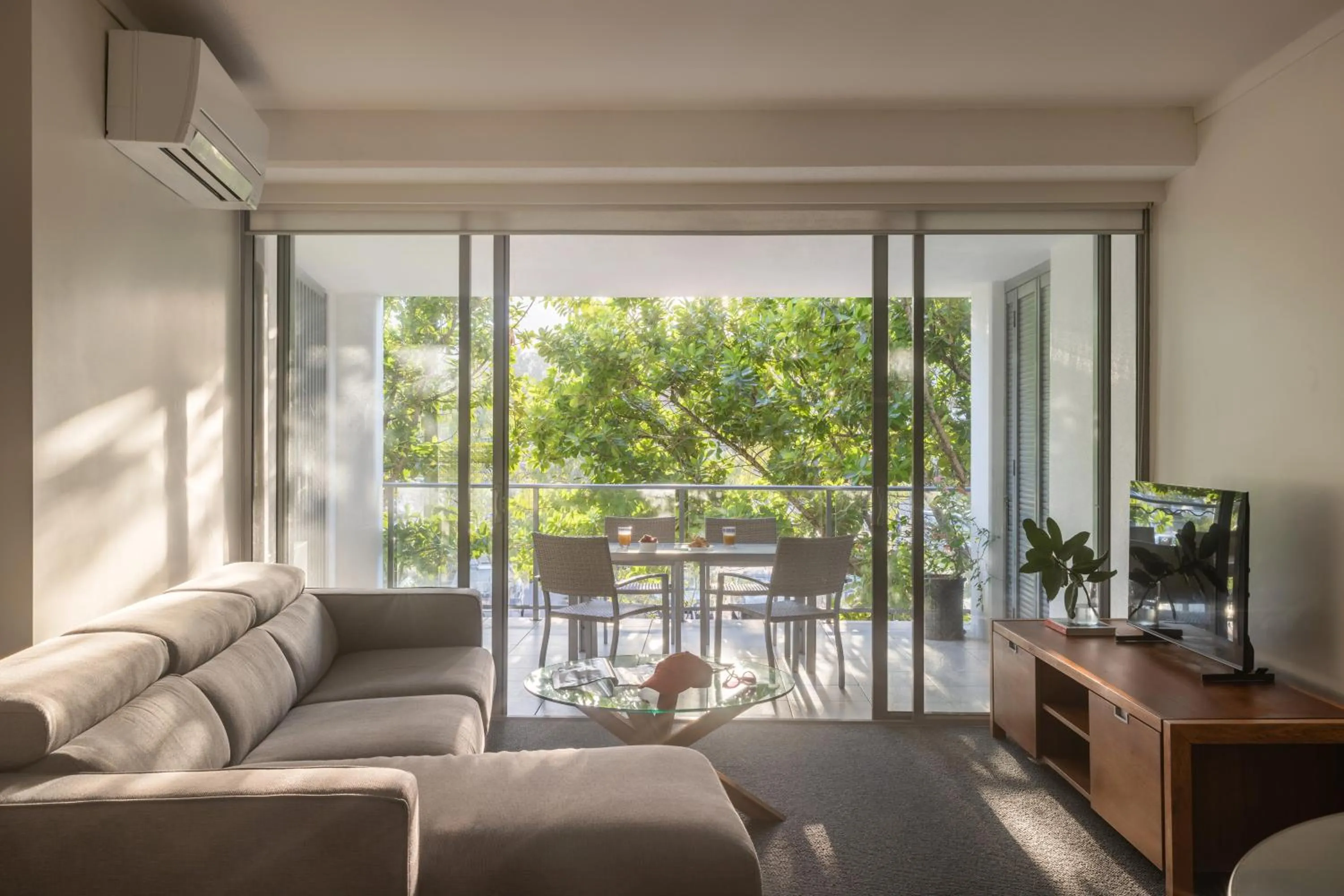 Living room in Peppers Blue on Blue