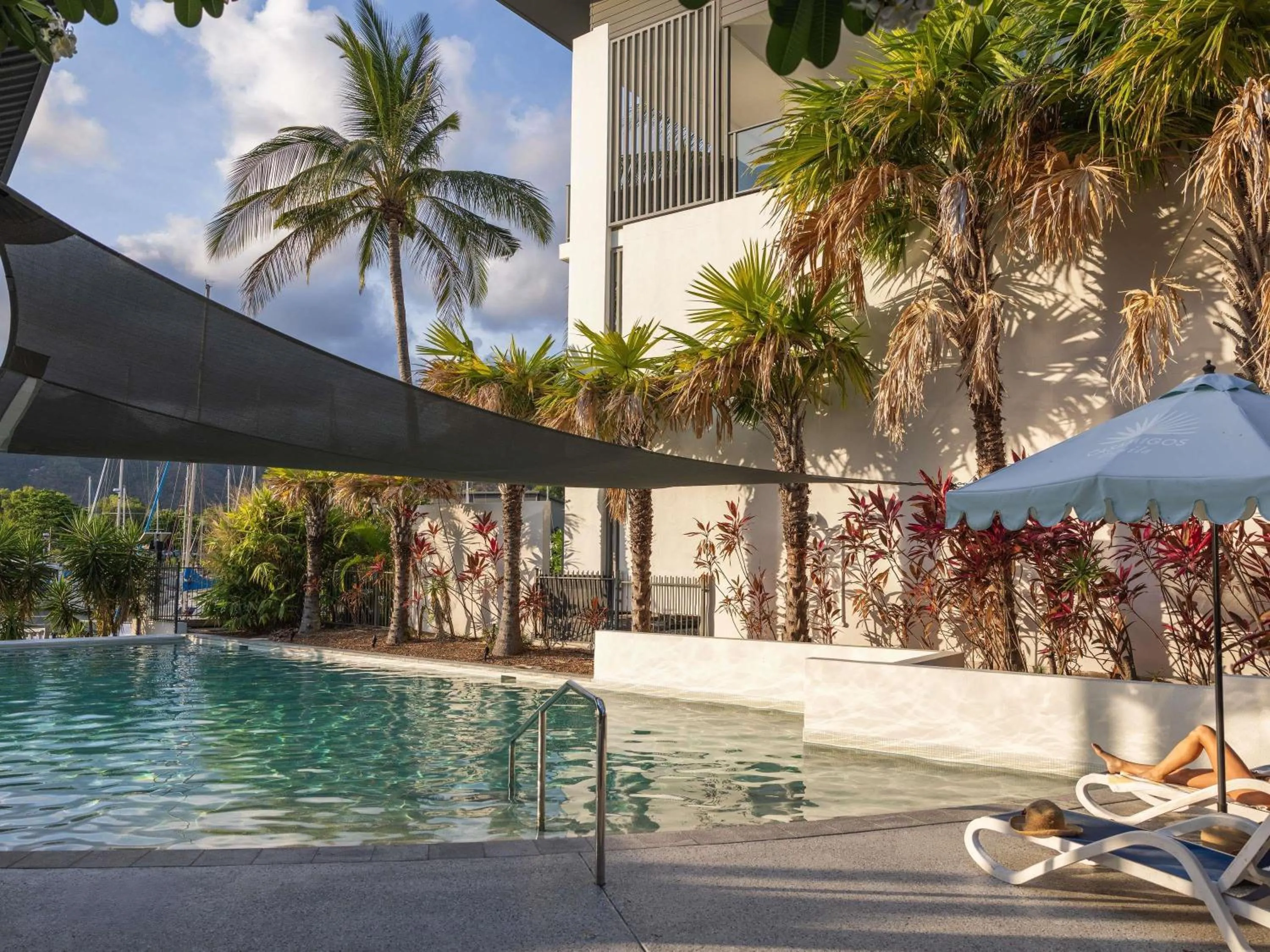 Pool view in Peppers Blue on Blue