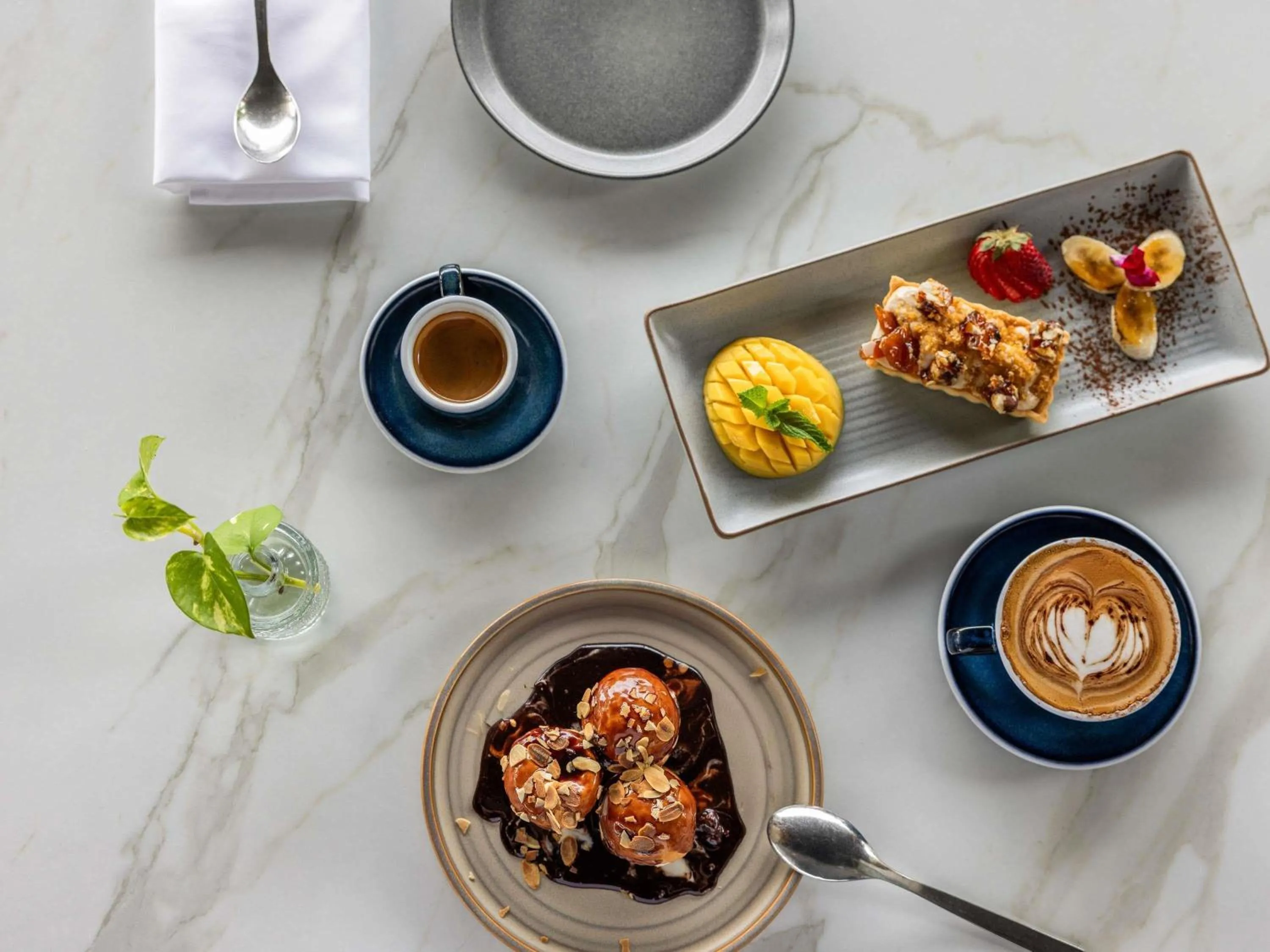 Restaurant/places to eat in Peppers Blue on Blue