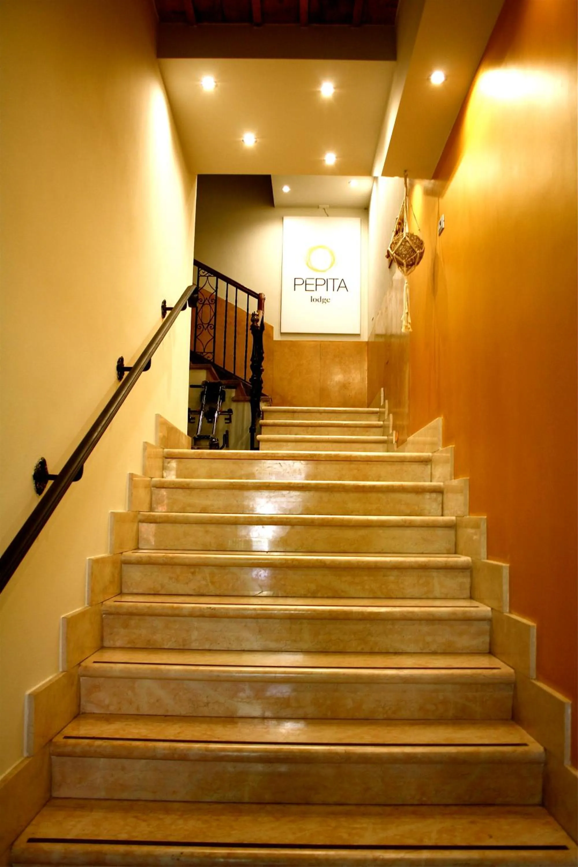 Facade/entrance in Pepita Lodge