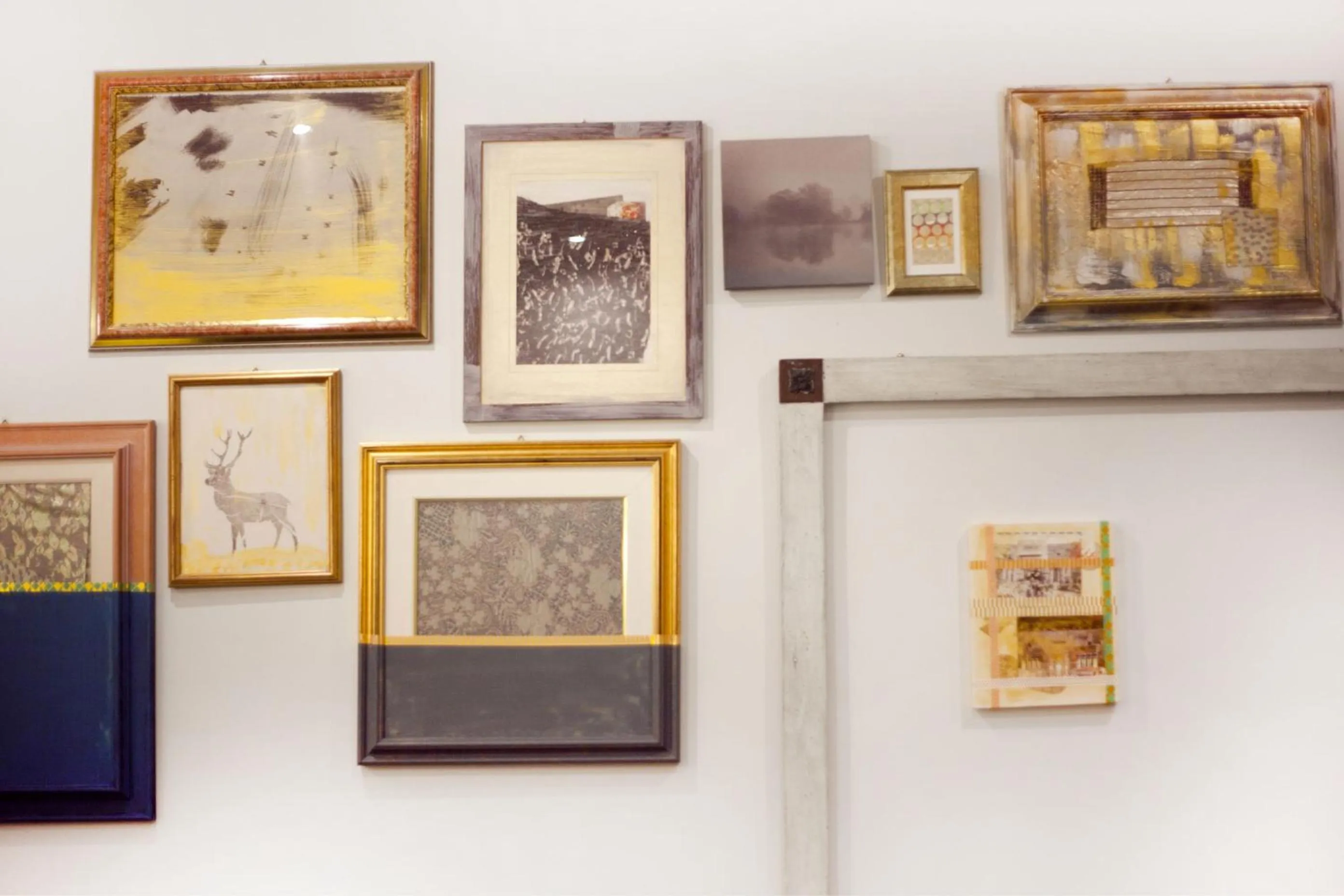 Decorative detail in Pepita Lodge