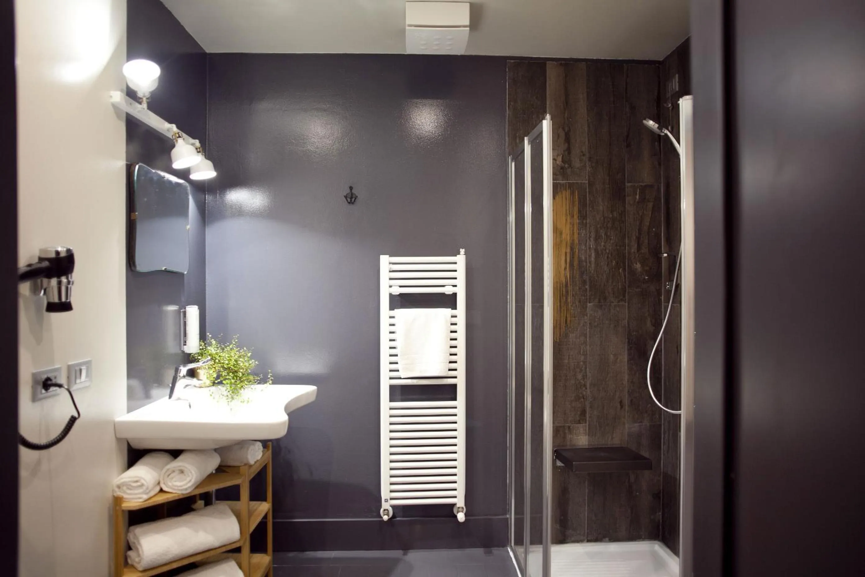 Bathroom in Pepita Lodge