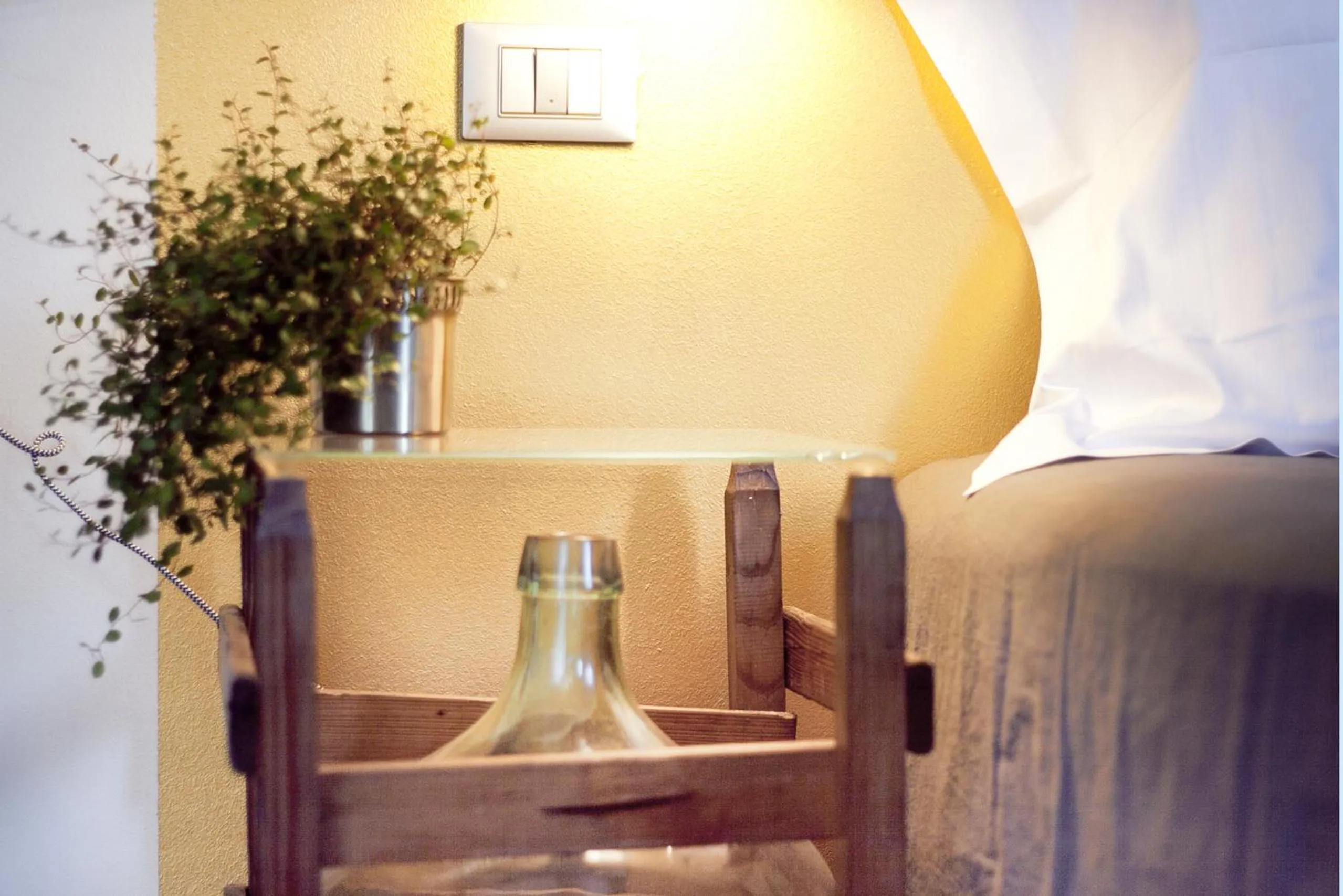 Decorative detail, Bed in Pepita Lodge