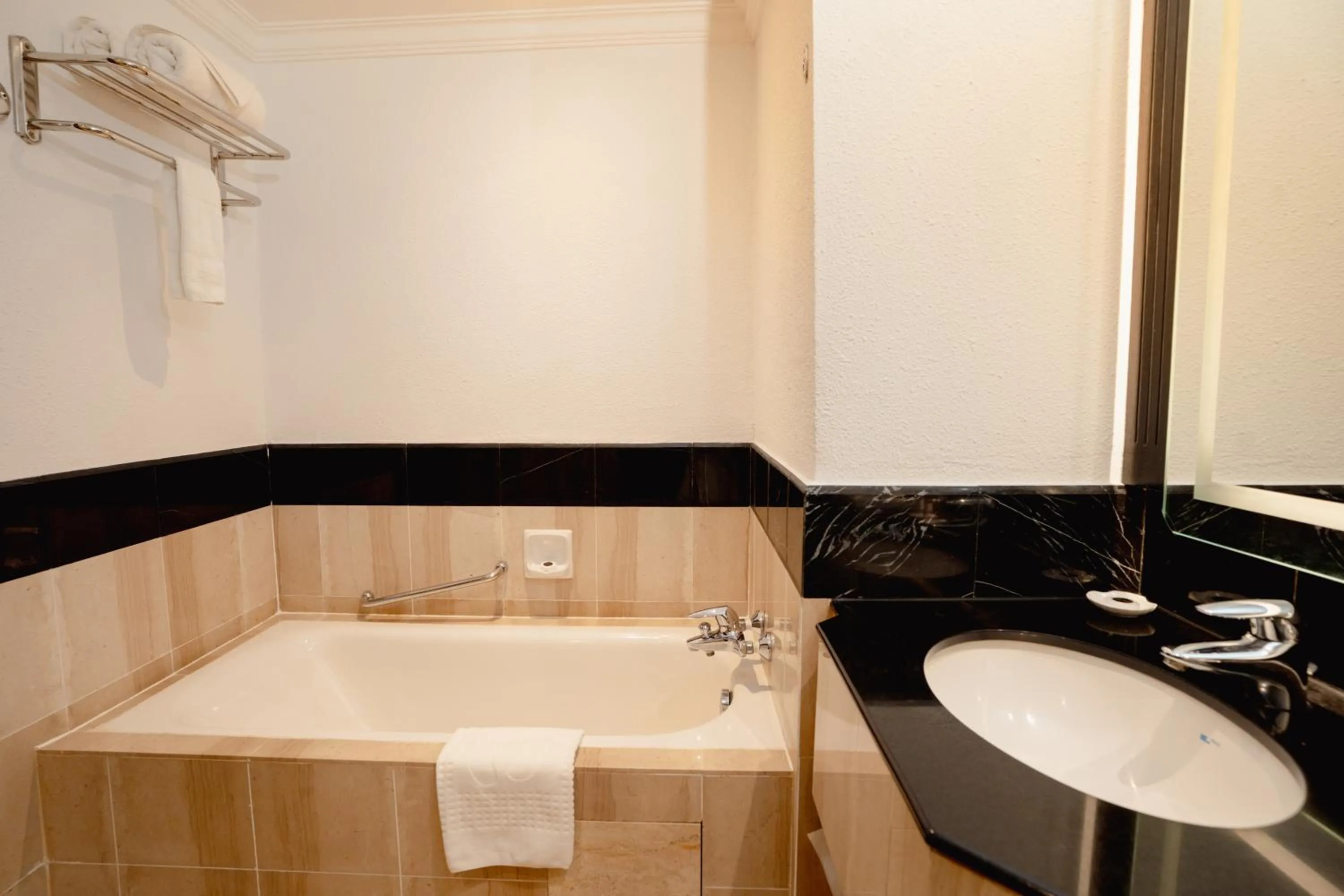 Bath in Renai Hotel Kota Bharu