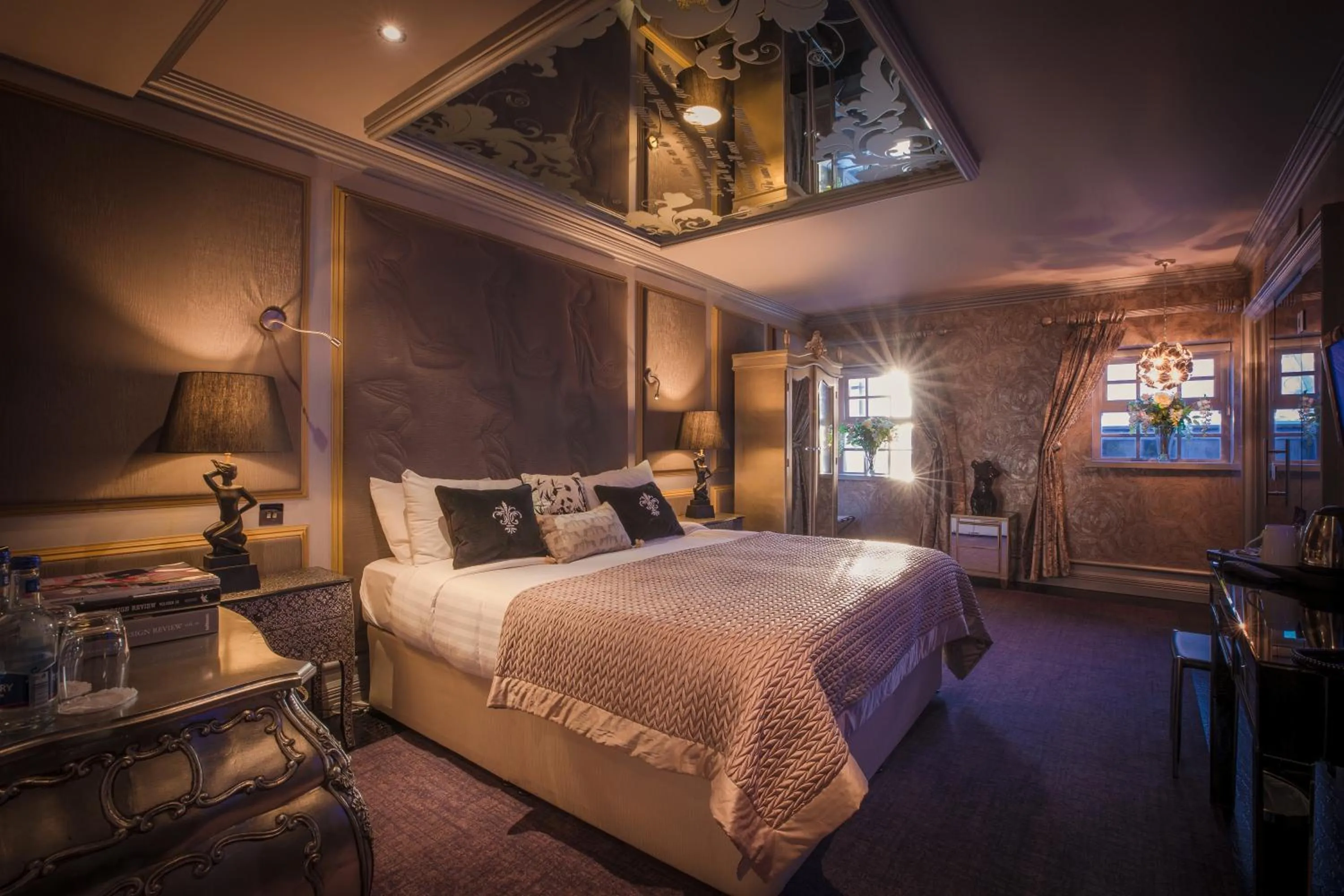 Photo of the whole room in Me & Mrs Jones