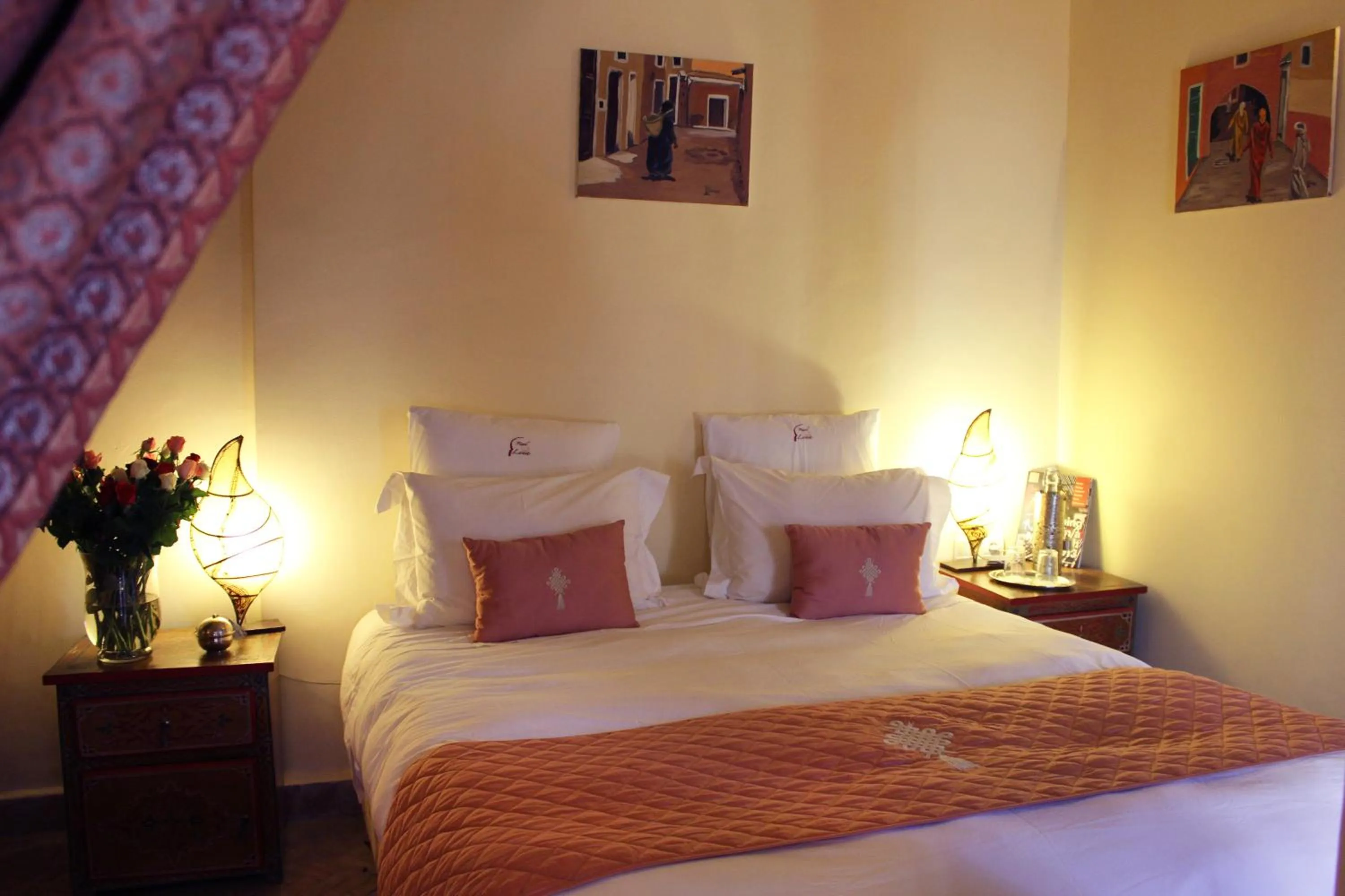Bed in Riad Léna & Spa