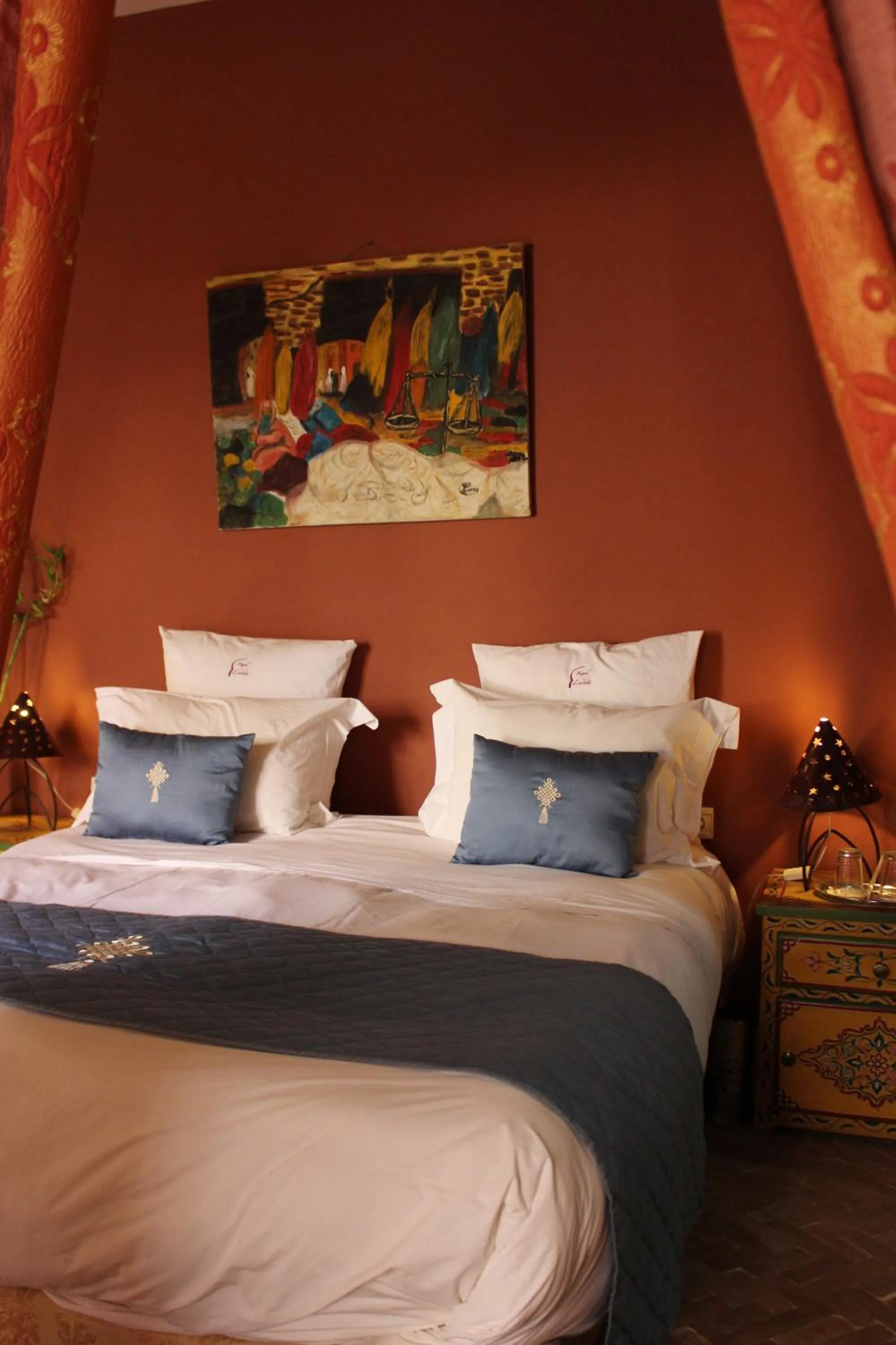 Bed in Riad Léna & Spa