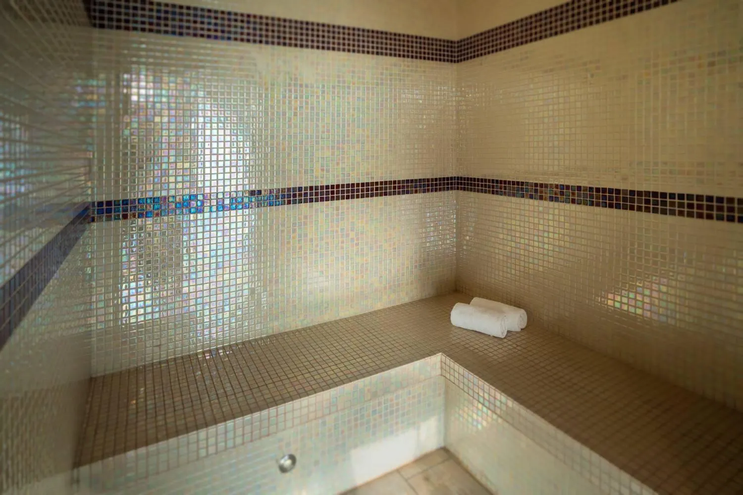 Spa and wellness centre/facilities in Best Western Plus Villa Saint Antoine Hotel & Spa