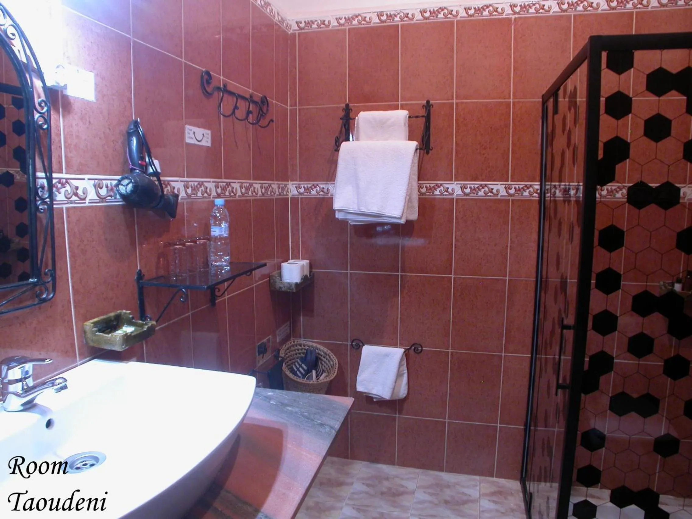 Bathroom in Hotel Tomboctou