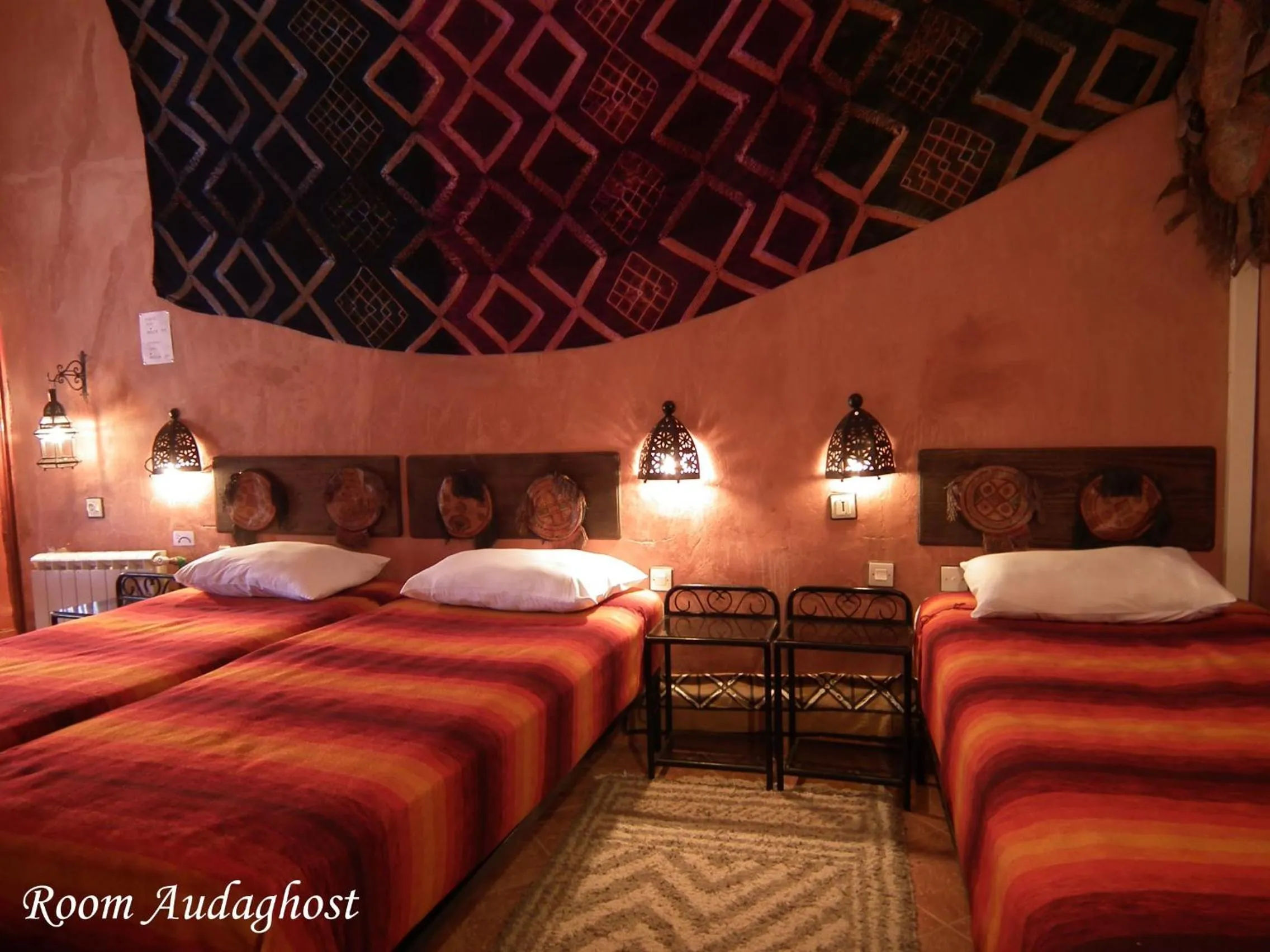 Bed in Hotel Tomboctou