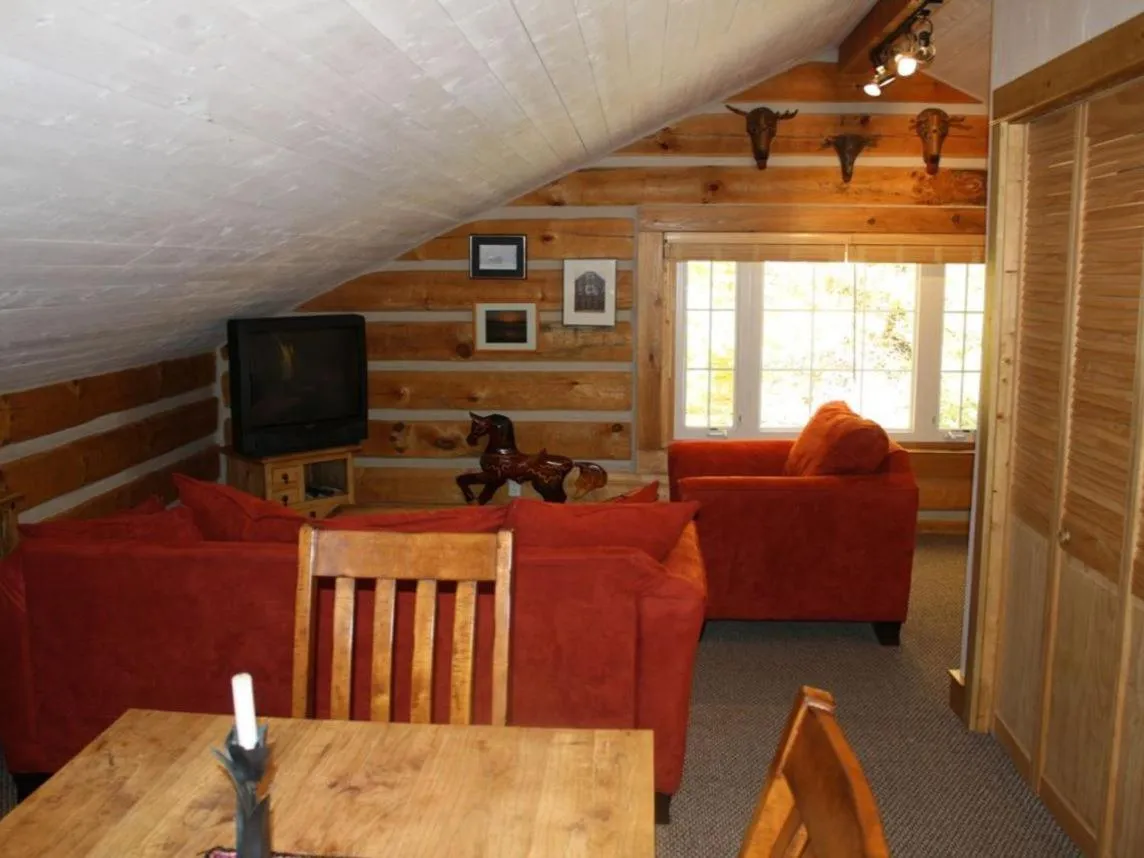 Riverside Meadows Cabins