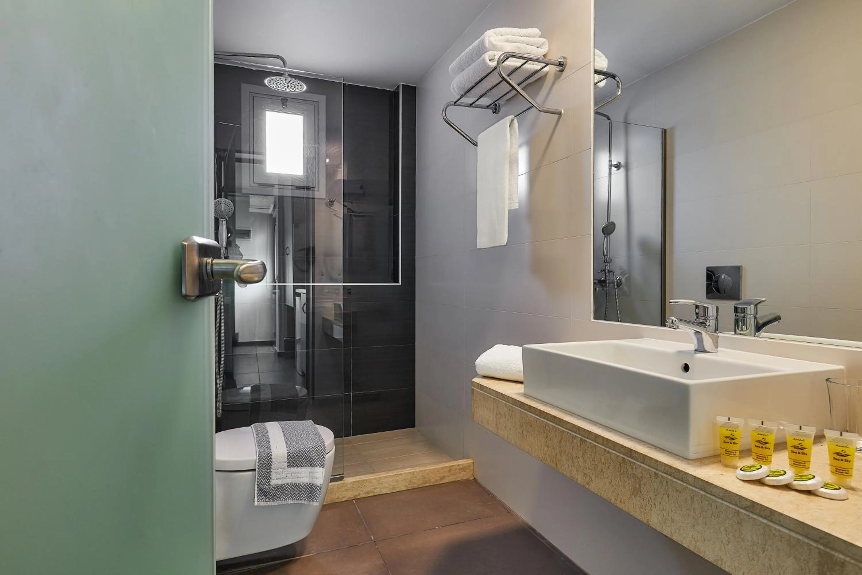 Shower in Dionisos Hotel