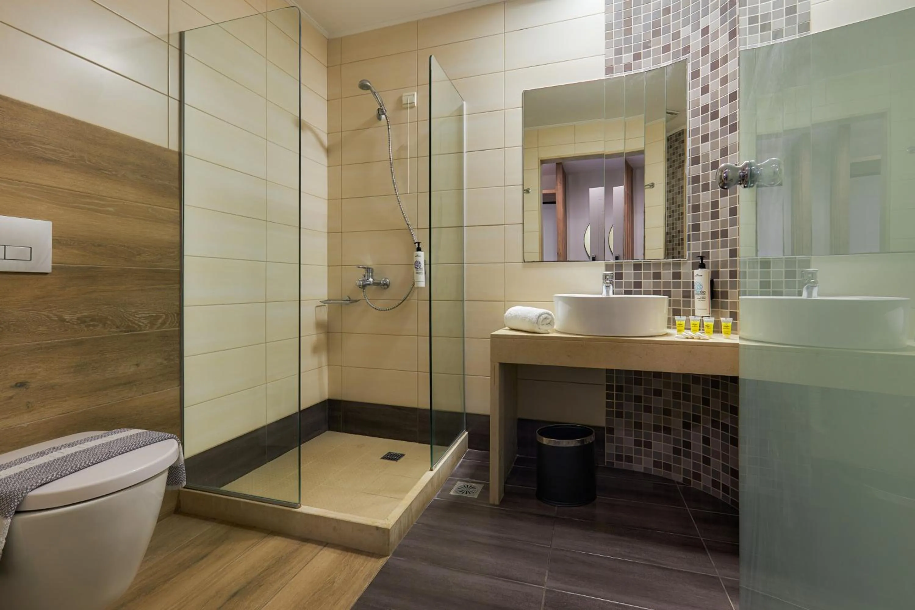 Shower in Dionisos Hotel