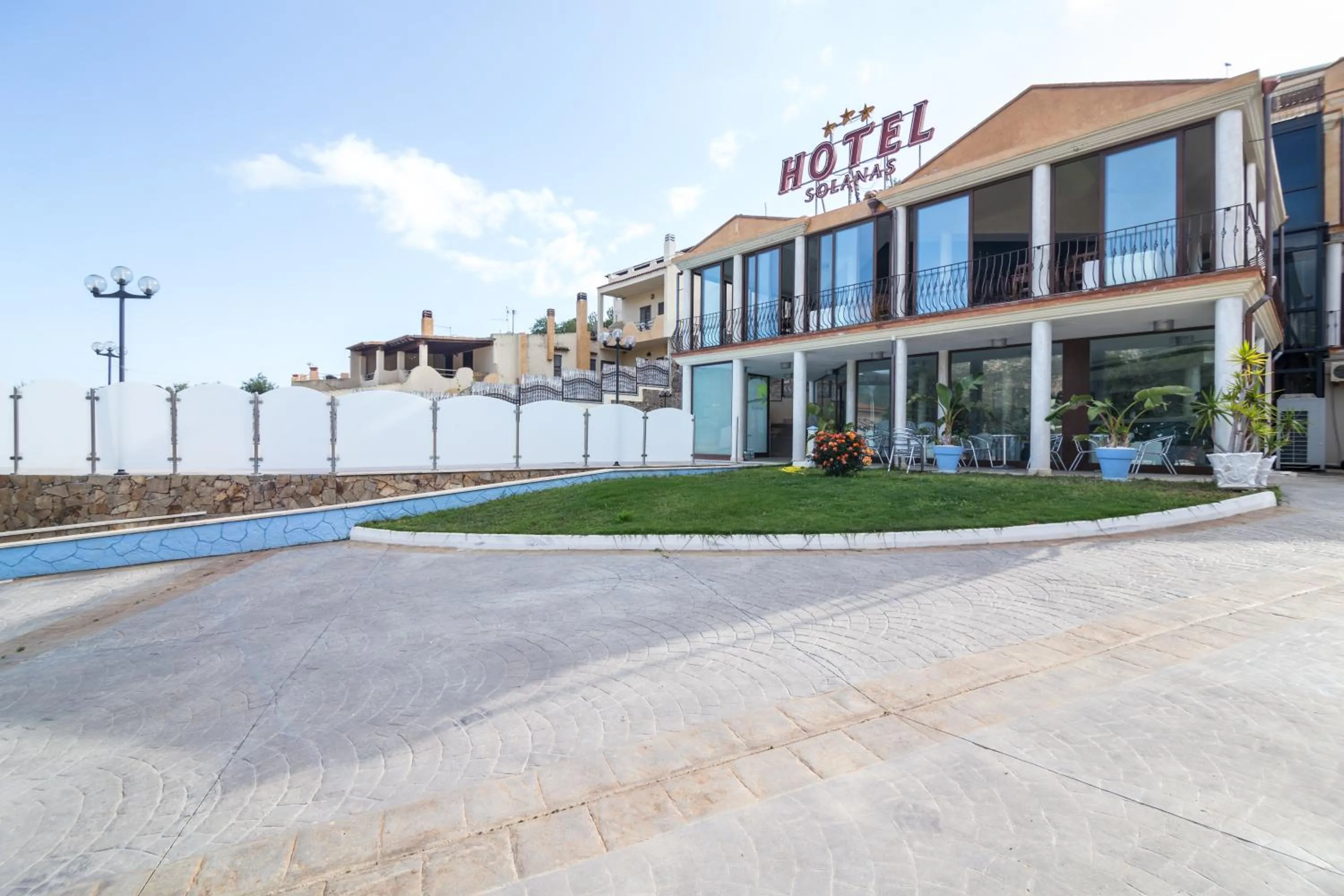 Facade/entrance in Hotel Solanas