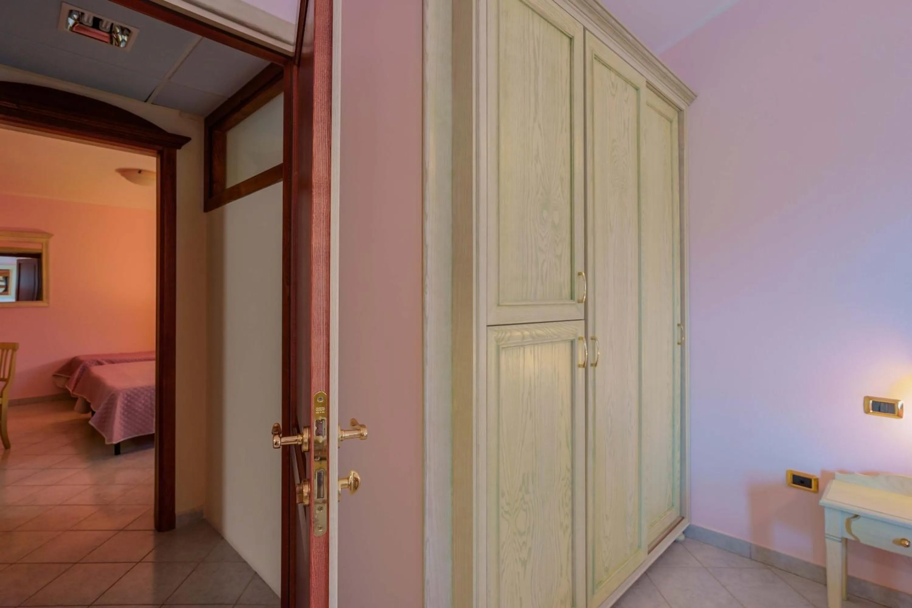 Photo of the whole room, Bed in Hotel Solanas