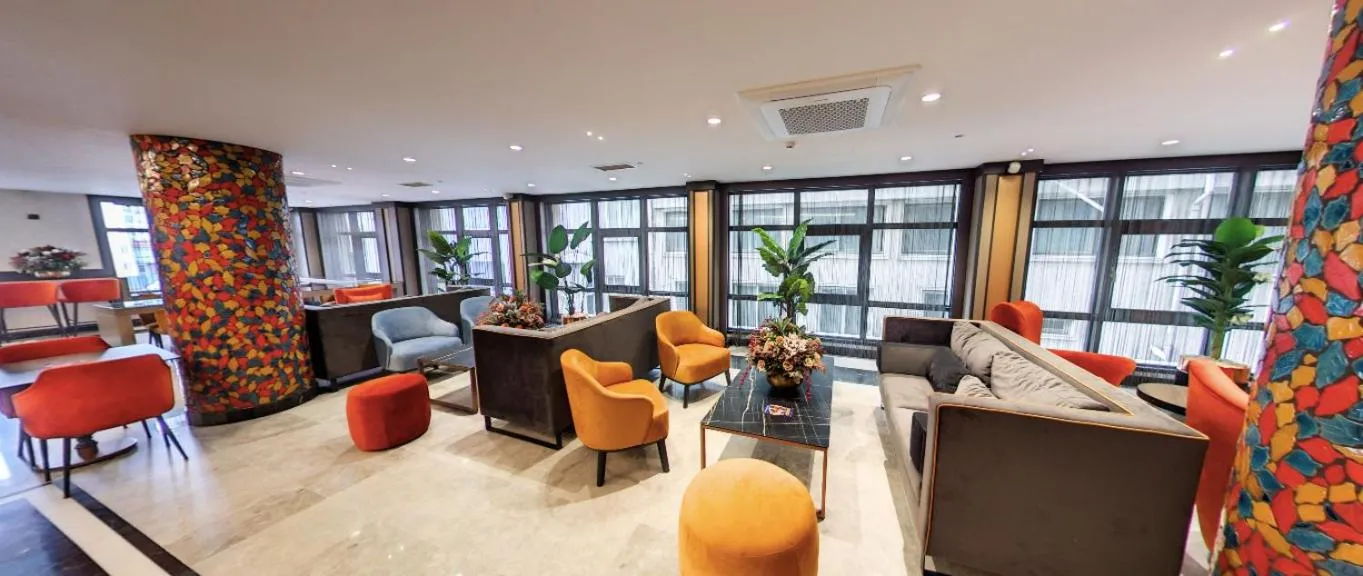 Restaurant/places to eat in Innpera Hotel