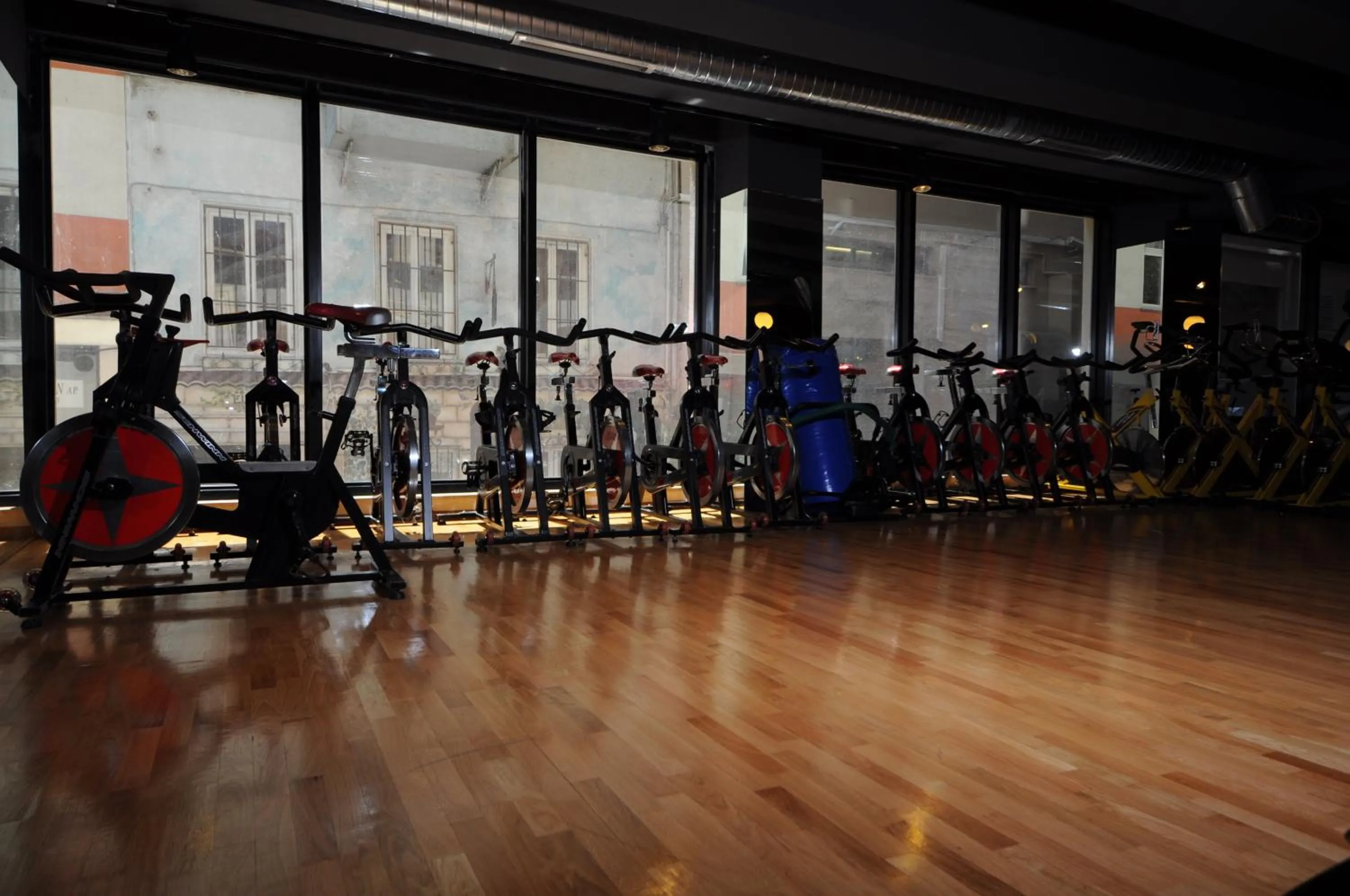 Fitness centre/facilities in Innpera Hotel